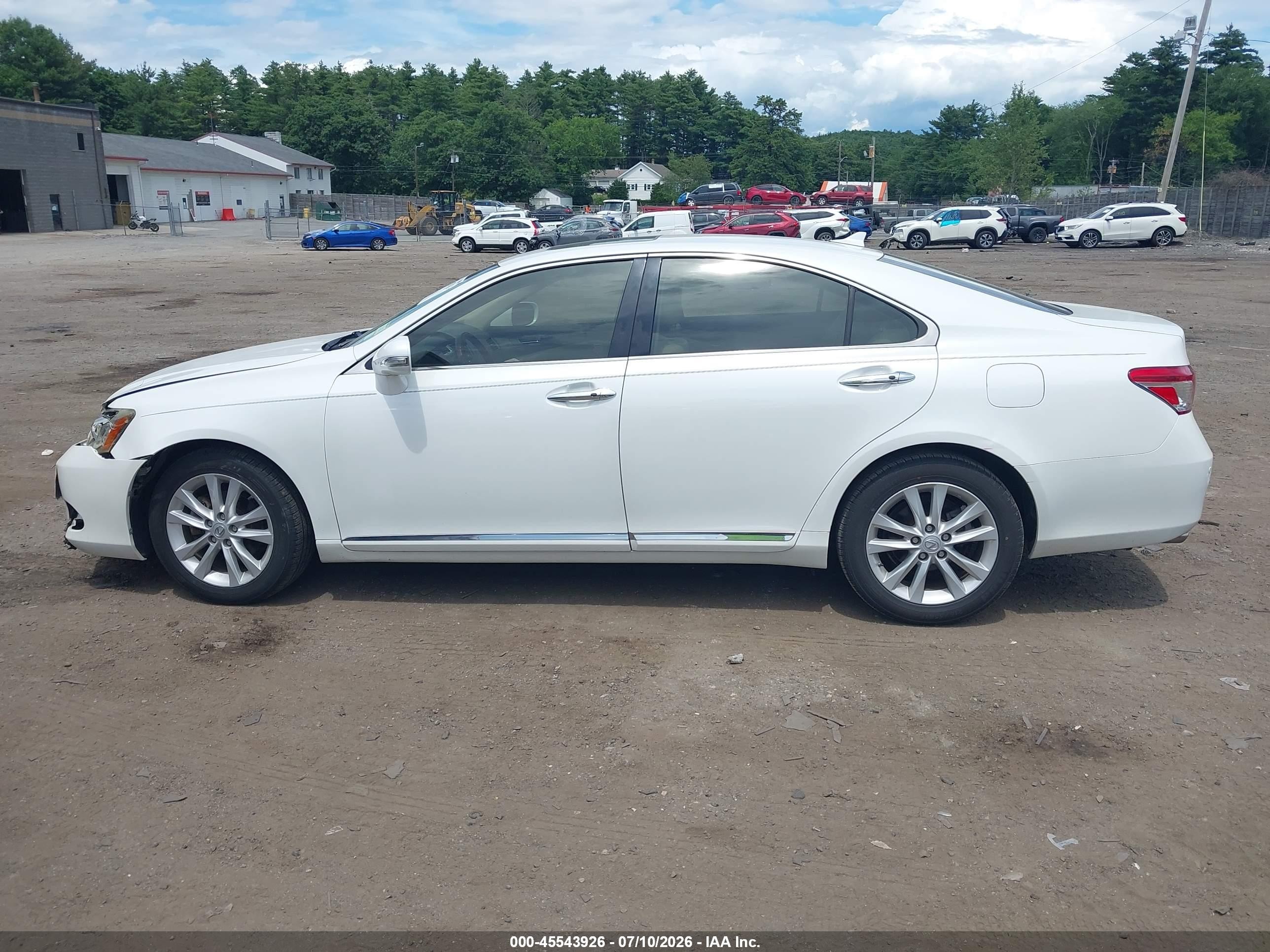 2012 Lexus Es 350   White vin: JTHBK1EG3C2508016