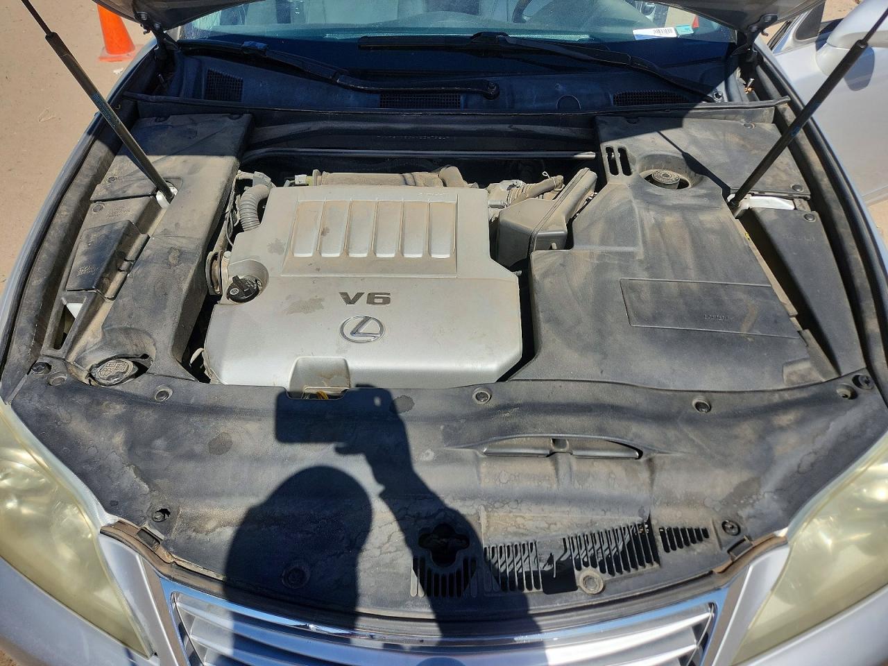 2010 Lexus Es 350 Silver vin: JTHBK1EG4A2347950