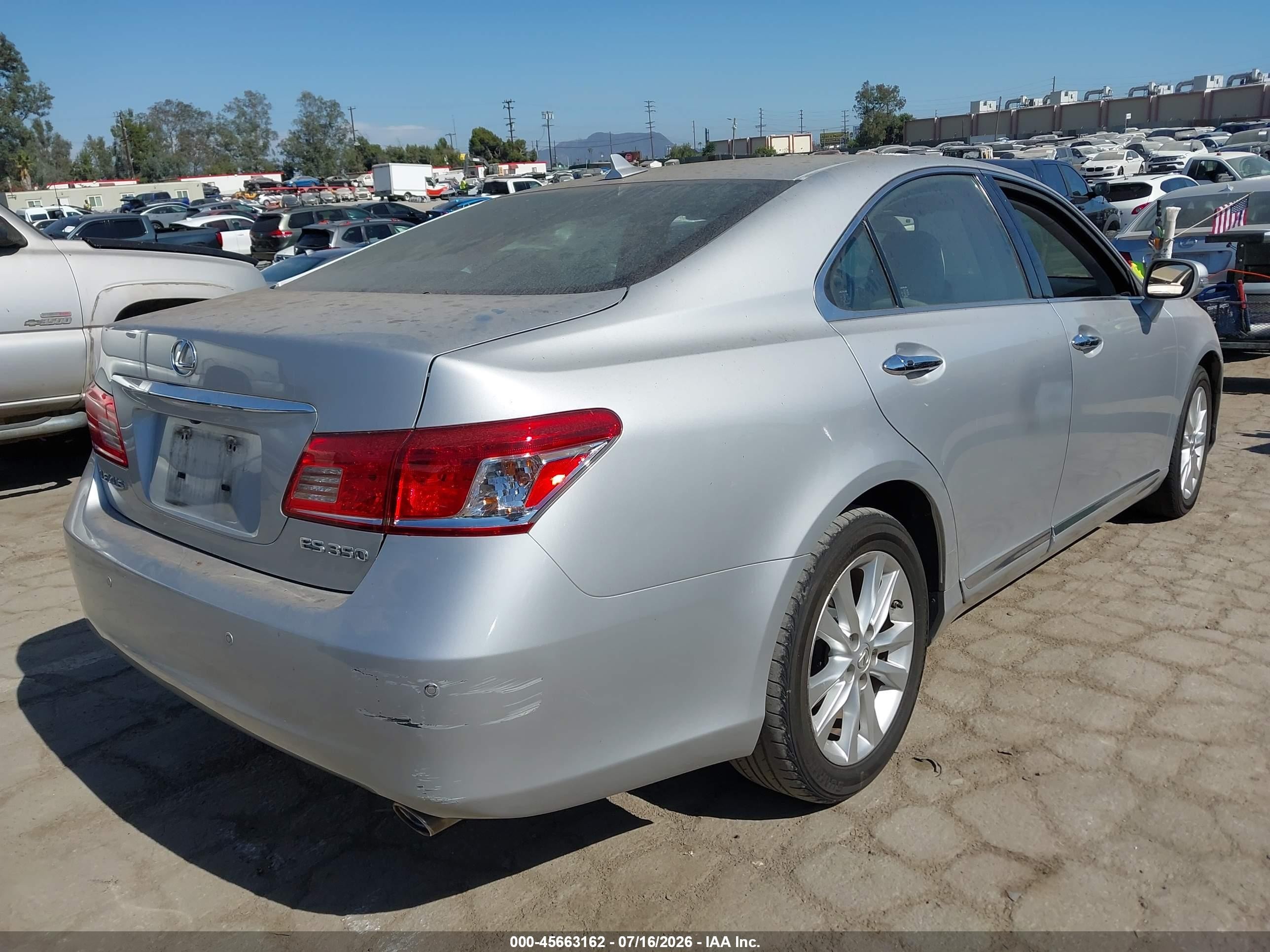 2010 Lexus Es 350   Silver vin: JTHBK1EG4A2359077