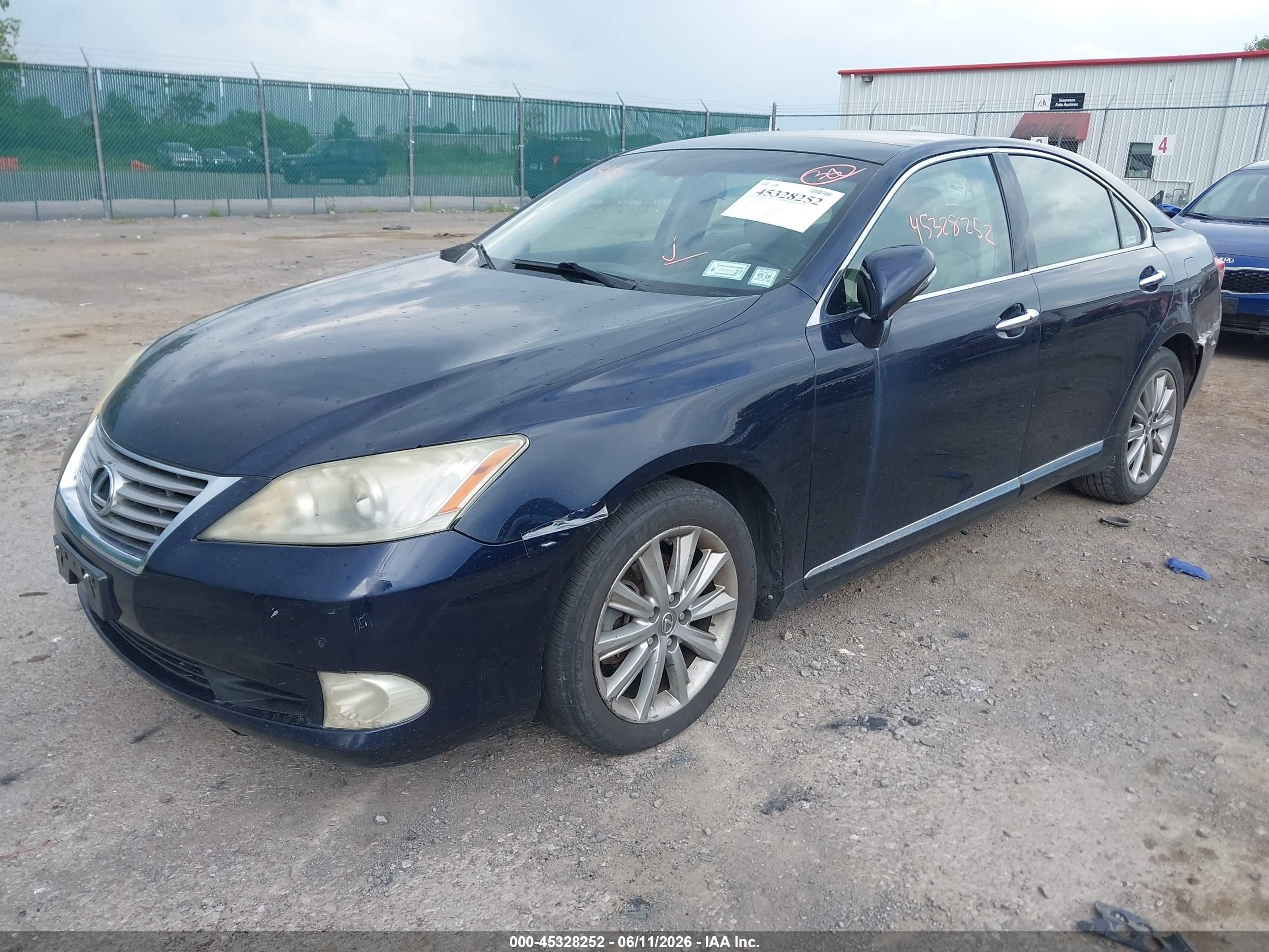 2010 Lexus Es 350   Blue vin: JTHBK1EG4A2393438