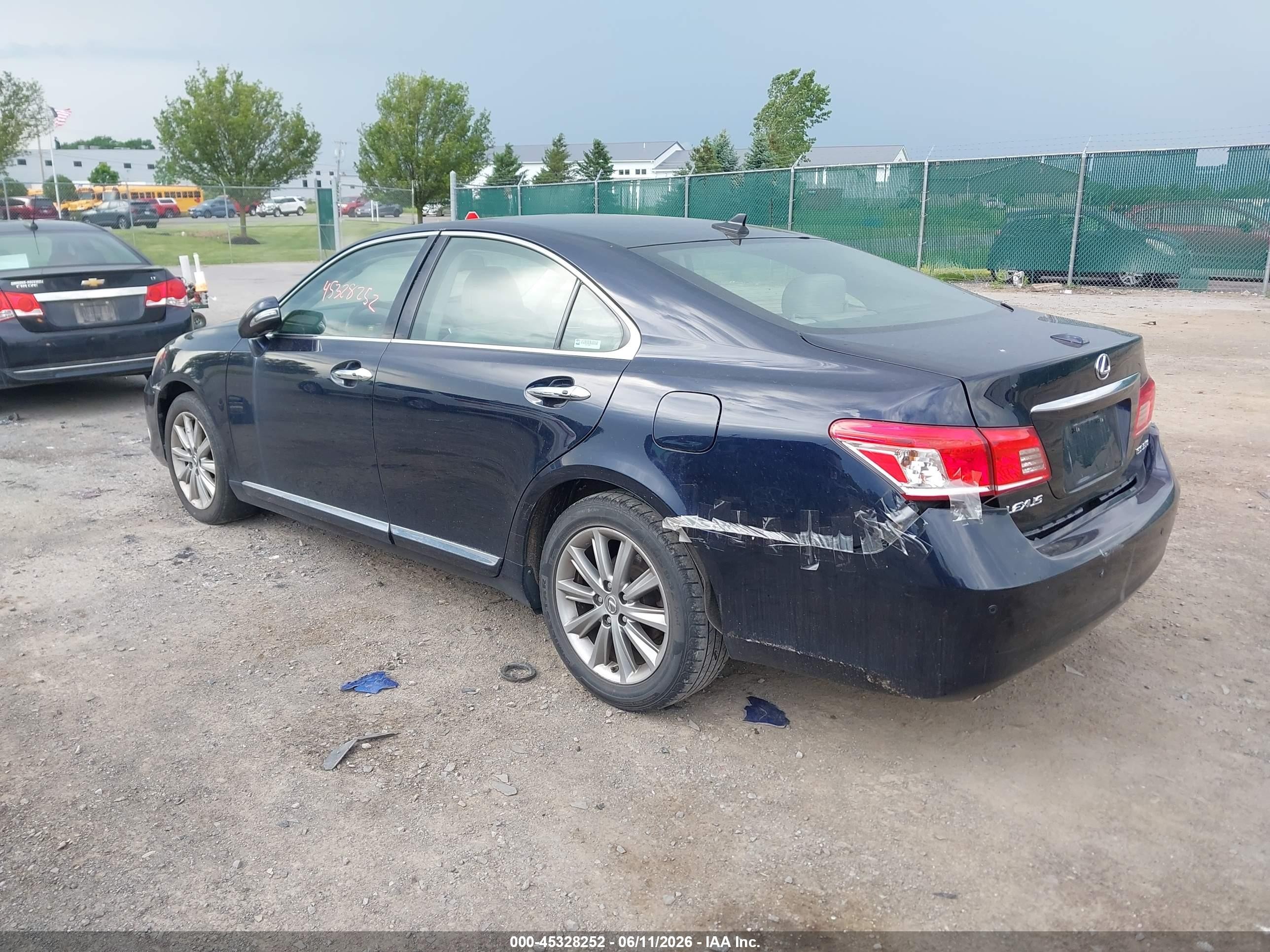2010 Lexus Es 350   Blue vin: JTHBK1EG4A2393438
