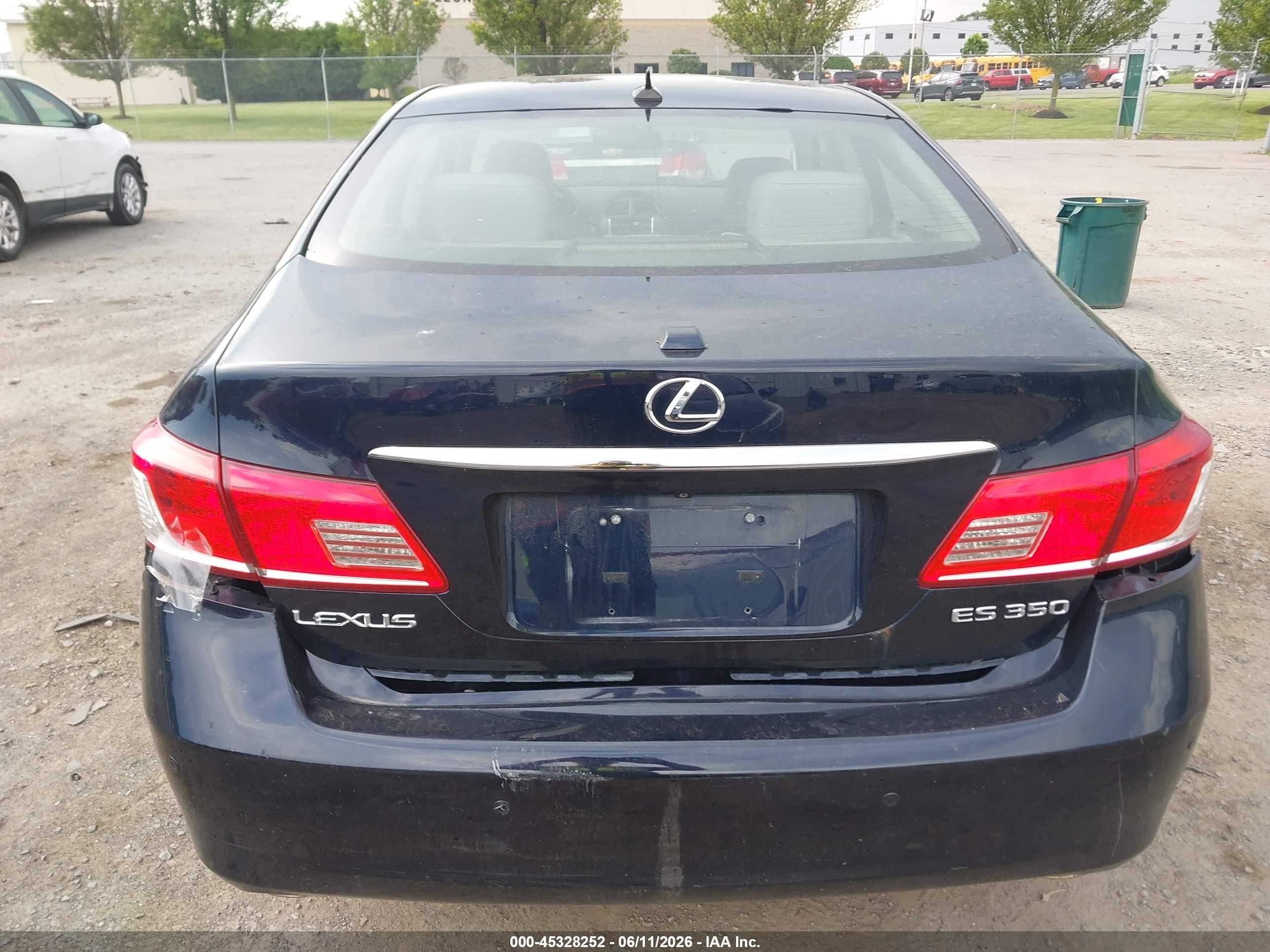 2010 Lexus Es 350   Blue vin: JTHBK1EG4A2393438