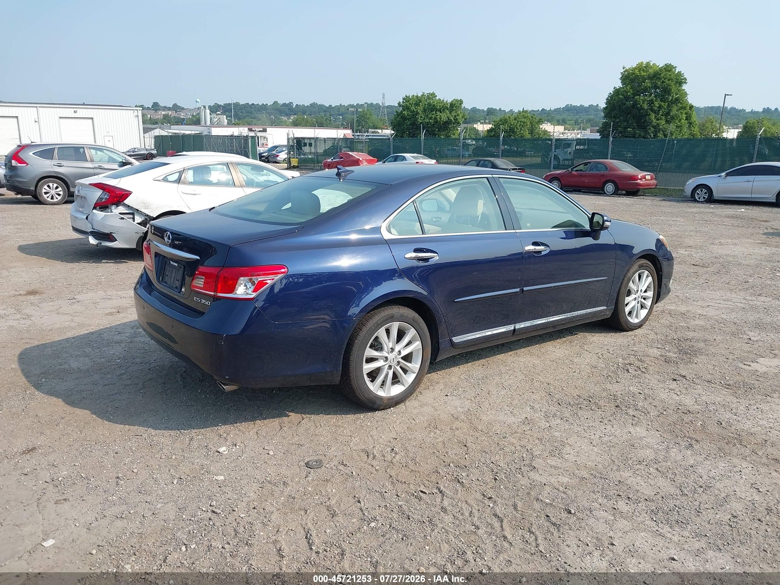 2011 Lexus Es 350 Blue vin: JTHBK1EG4B2441019