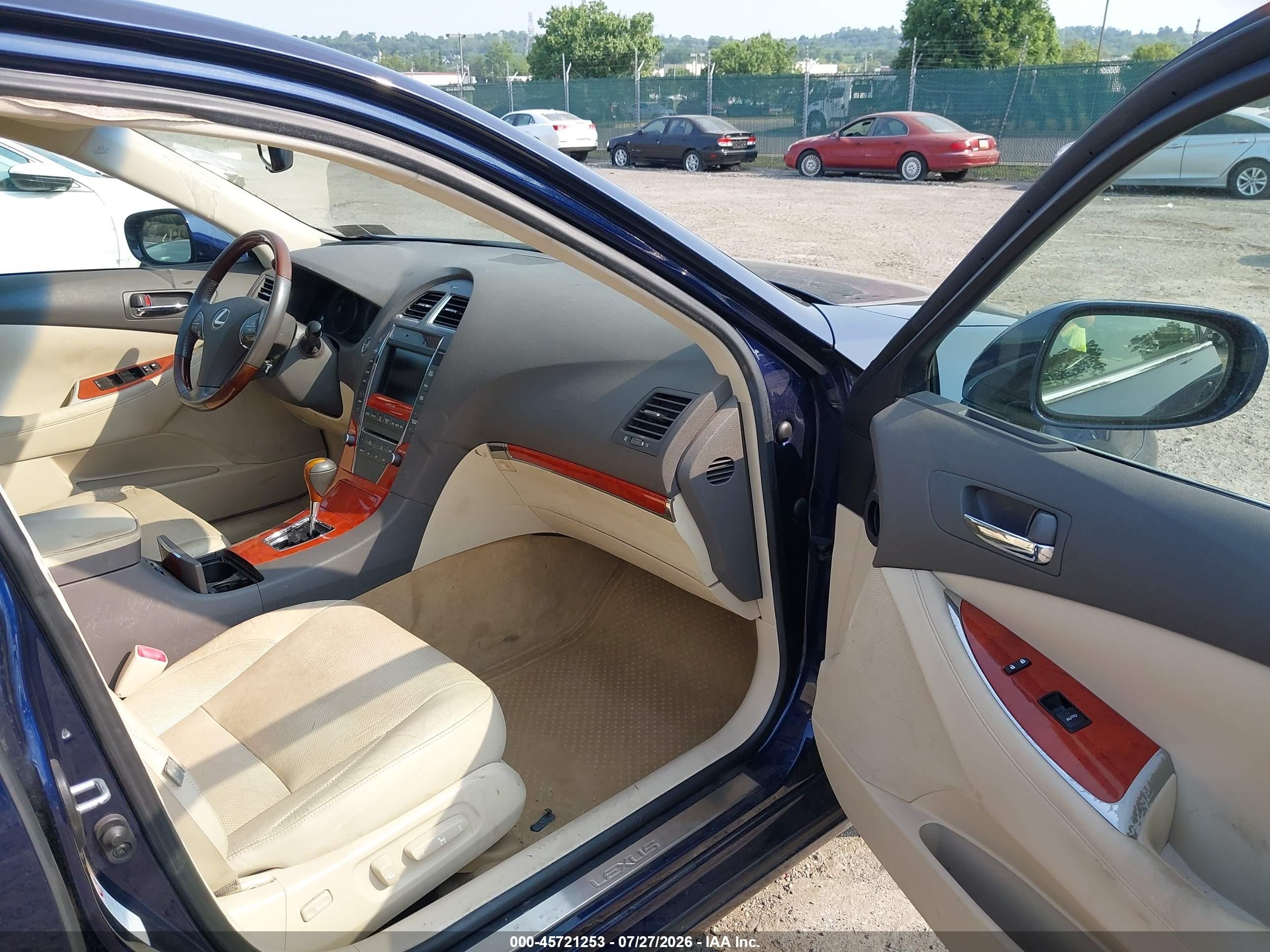 2011 Lexus Es 350 Blue vin: JTHBK1EG4B2441019