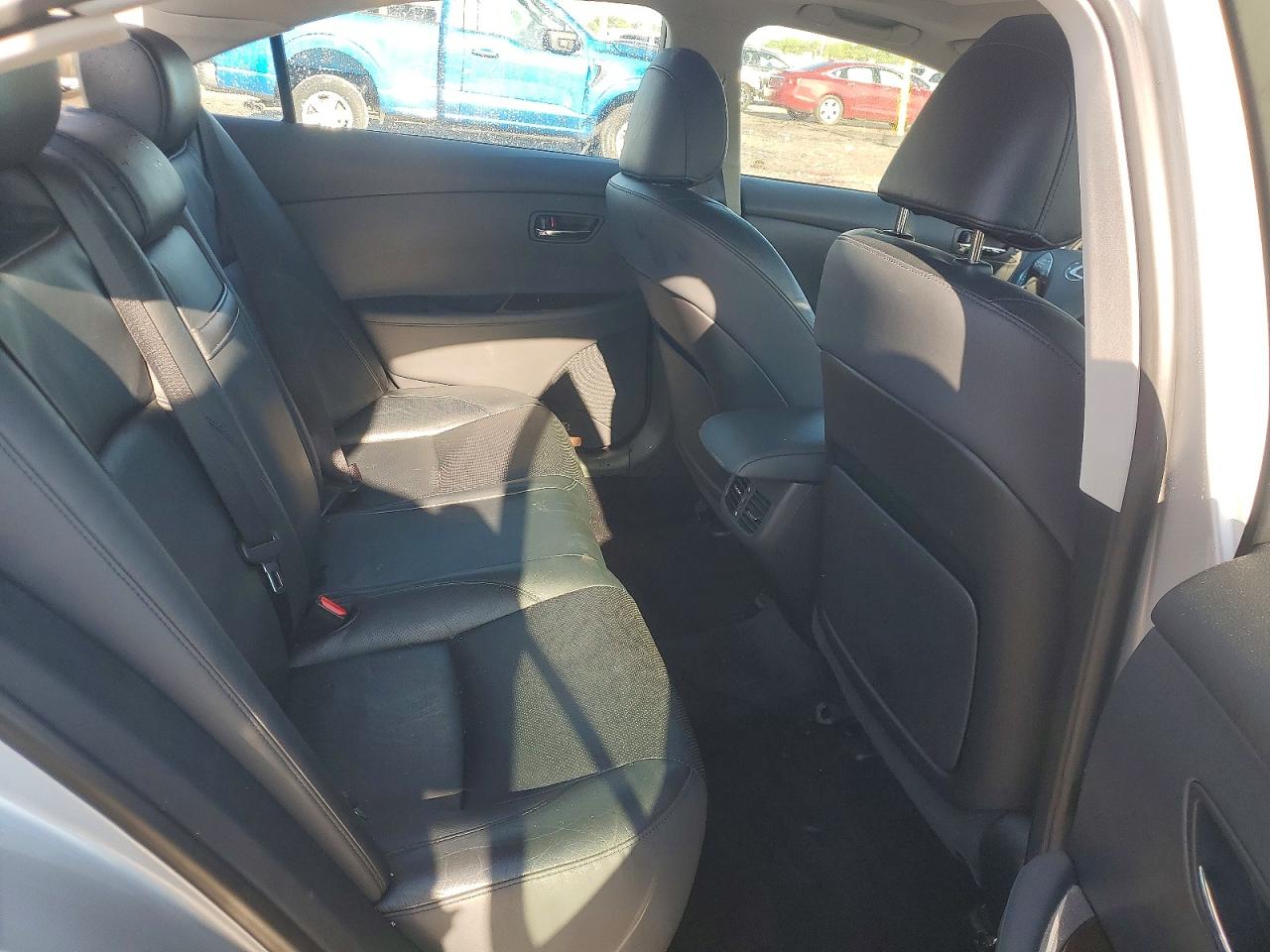 2011 Lexus Es 350 Серебряный vin: JTHBK1EG4B2465501