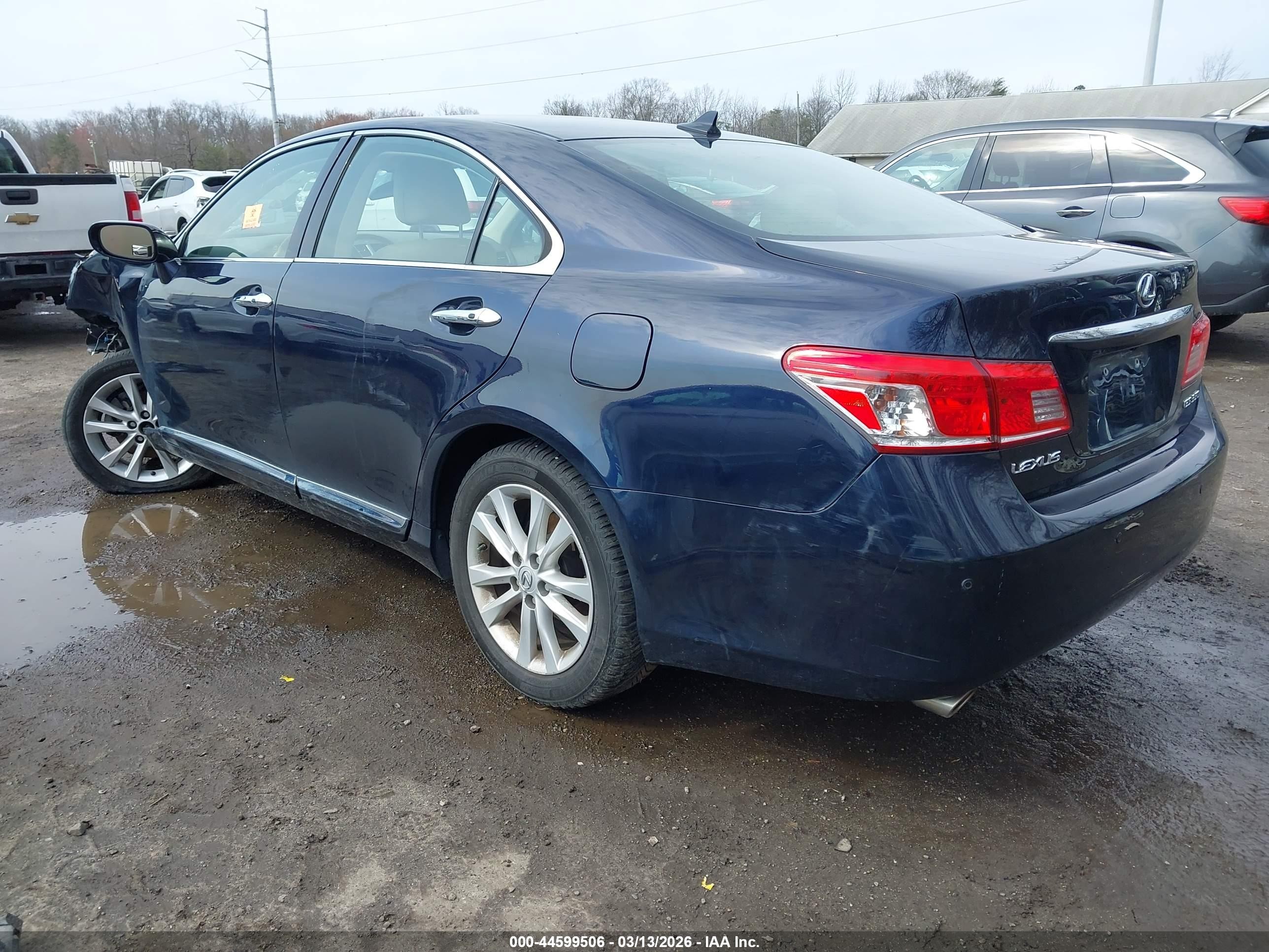 2010 Lexus Es 350   Blue vin: JTHBK1EG5A2357337