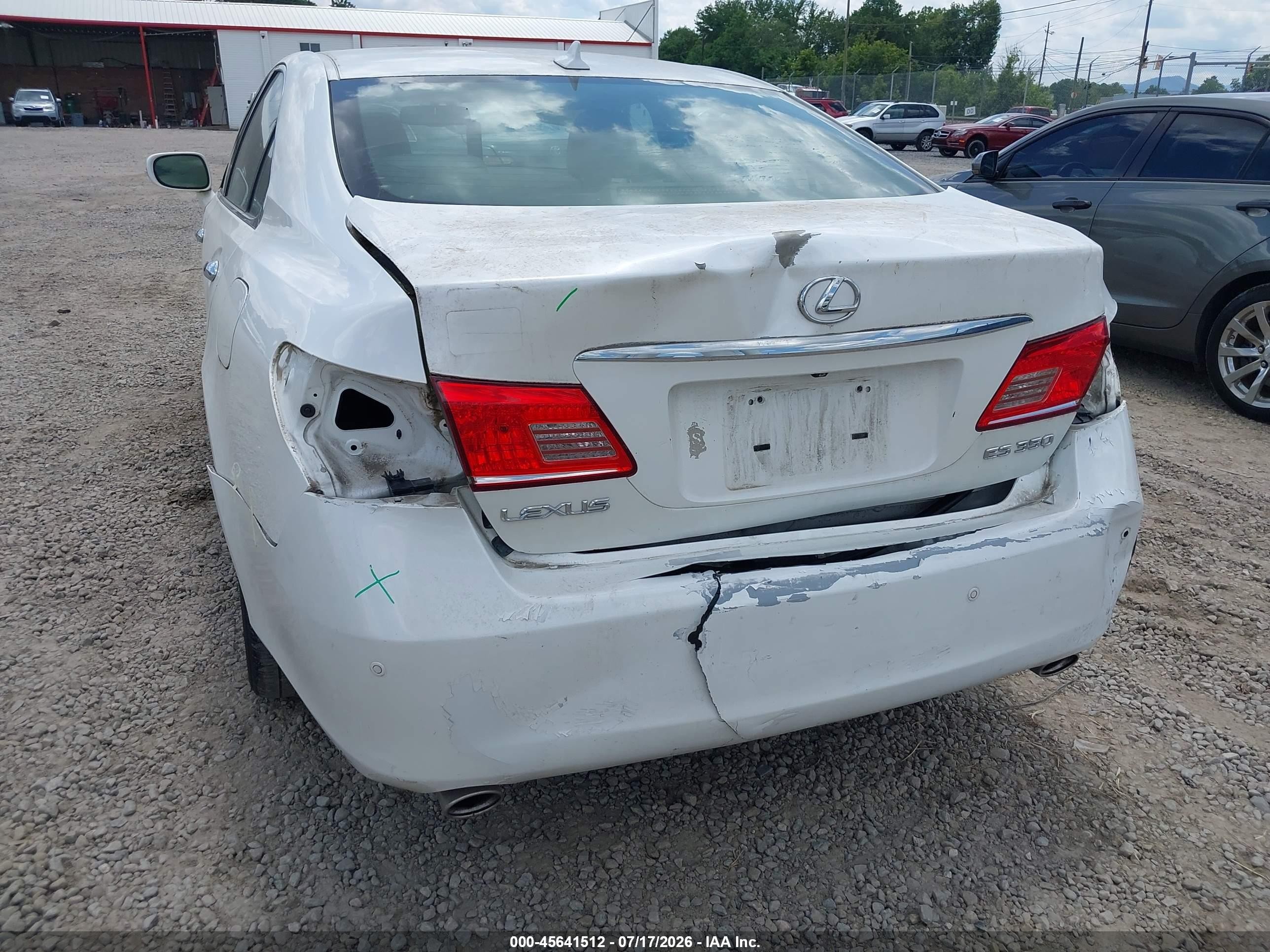 2010 Lexus Es 350   White vin: JTHBK1EG5A2397109