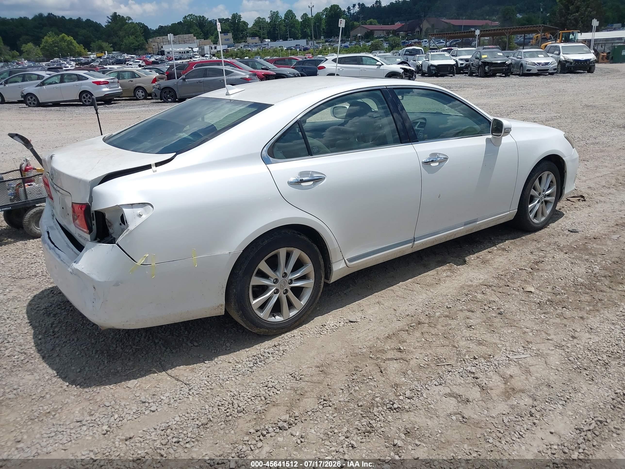 2010 Lexus Es 350   White vin: JTHBK1EG5A2397109