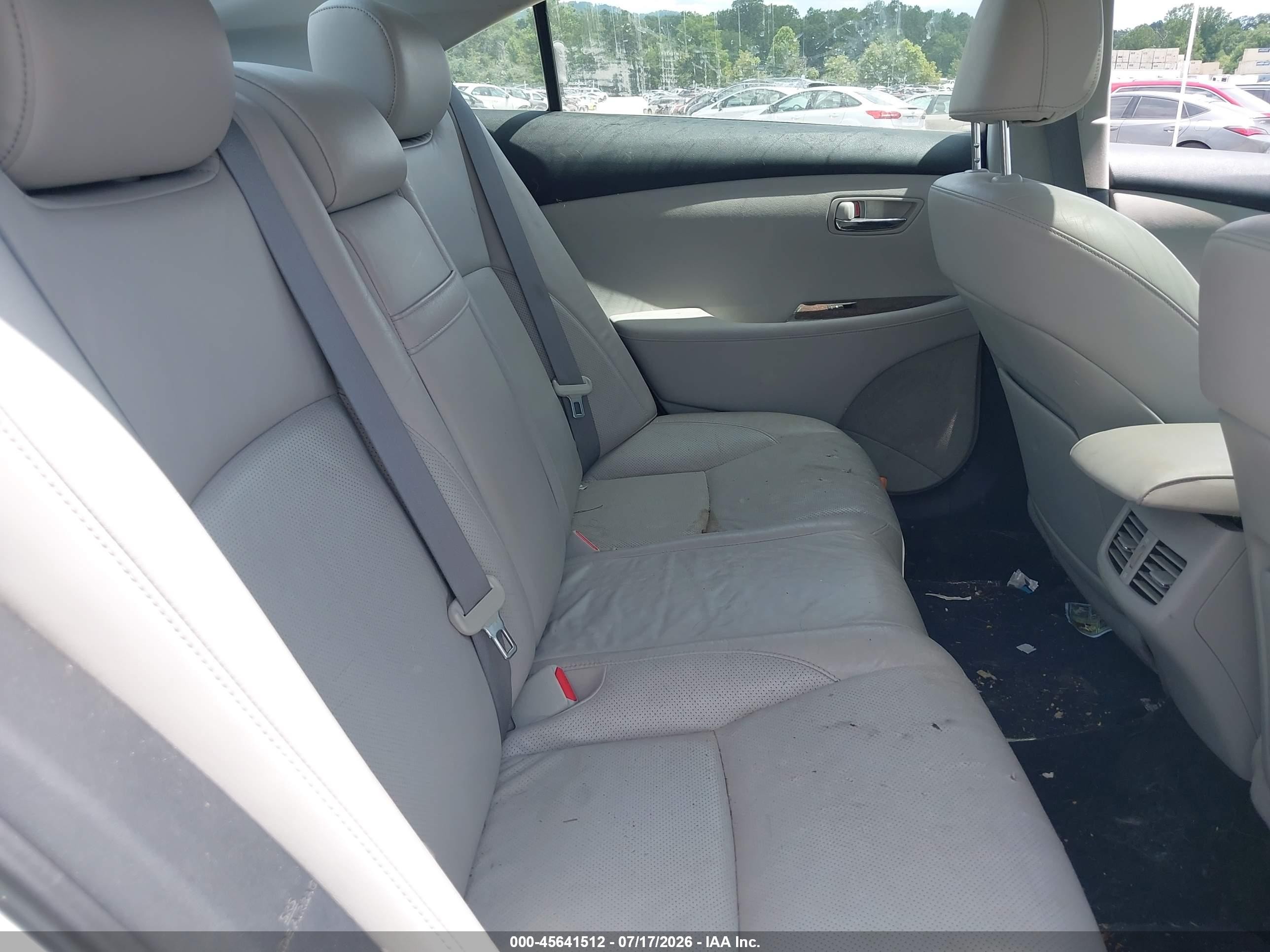 2010 Lexus Es 350   White vin: JTHBK1EG5A2397109