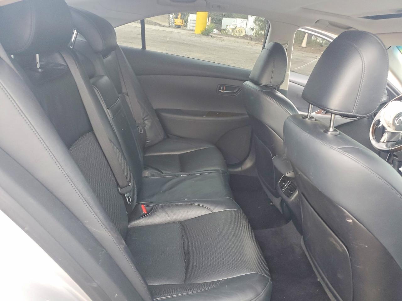 2010 Lexus Es 350 Silver vin: JTHBK1EG5A2407217