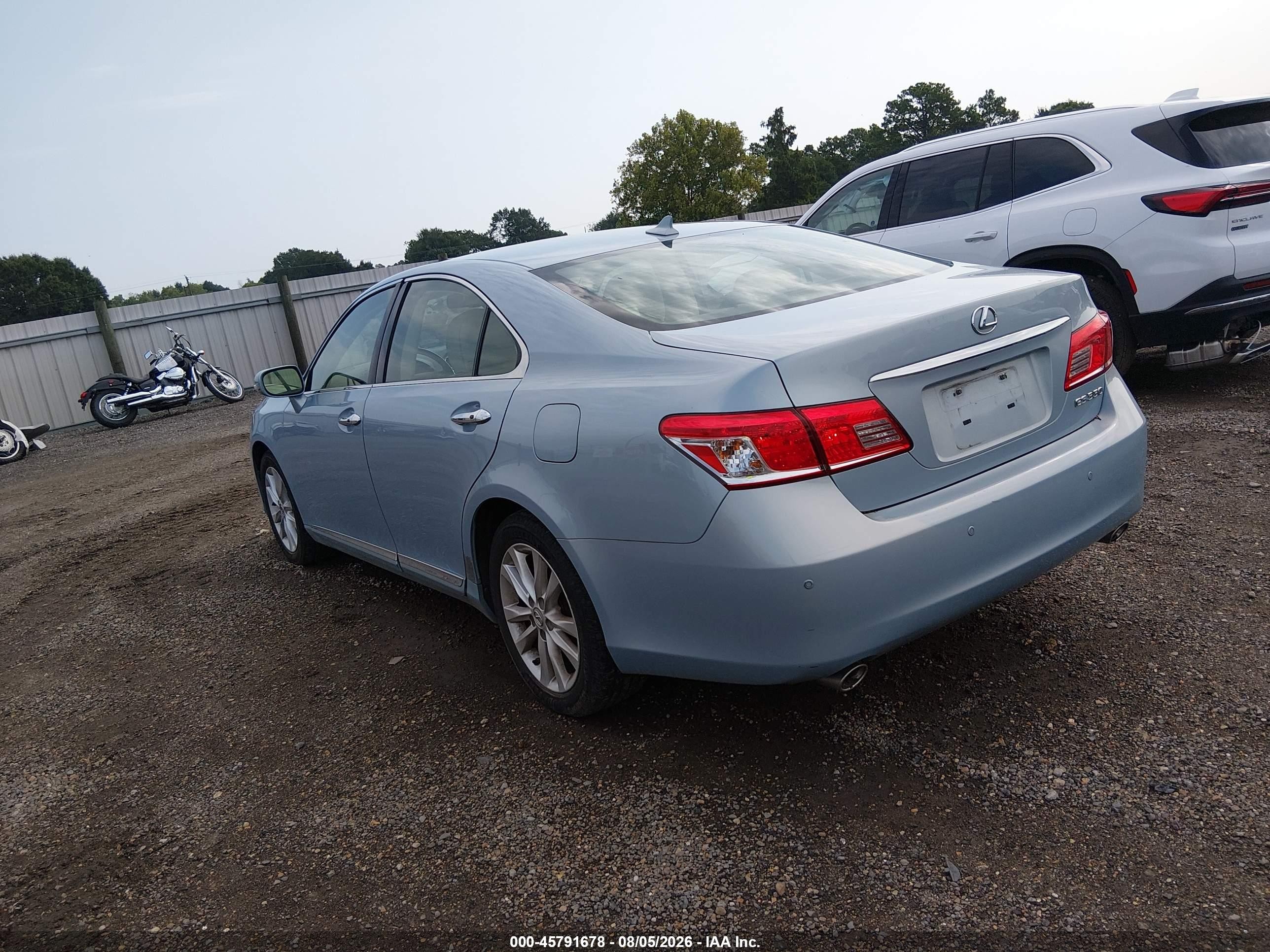 2011 Lexus Es 350   Blue vin: JTHBK1EG5B2426321
