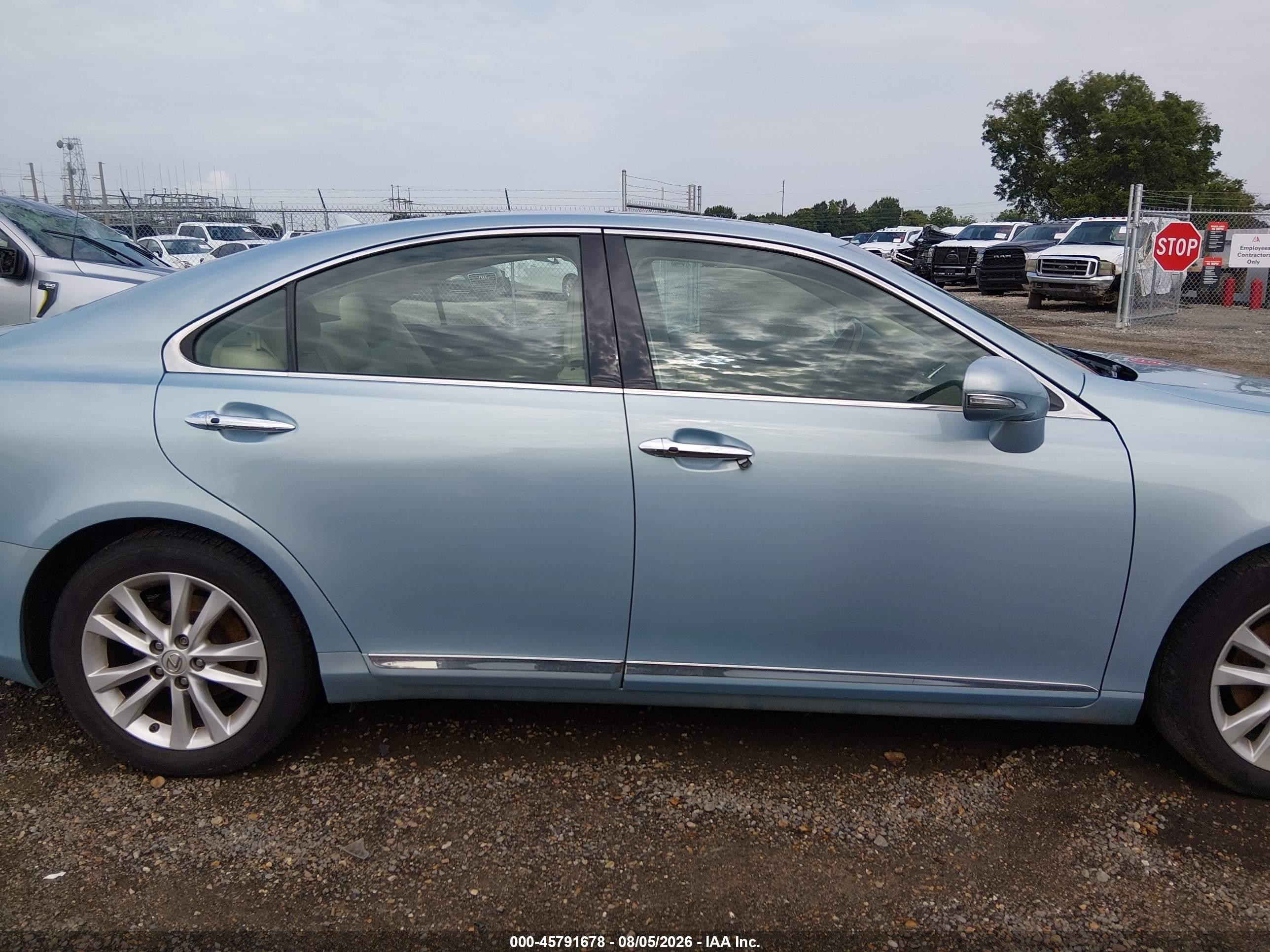 2011 Lexus Es 350   Blue vin: JTHBK1EG5B2426321