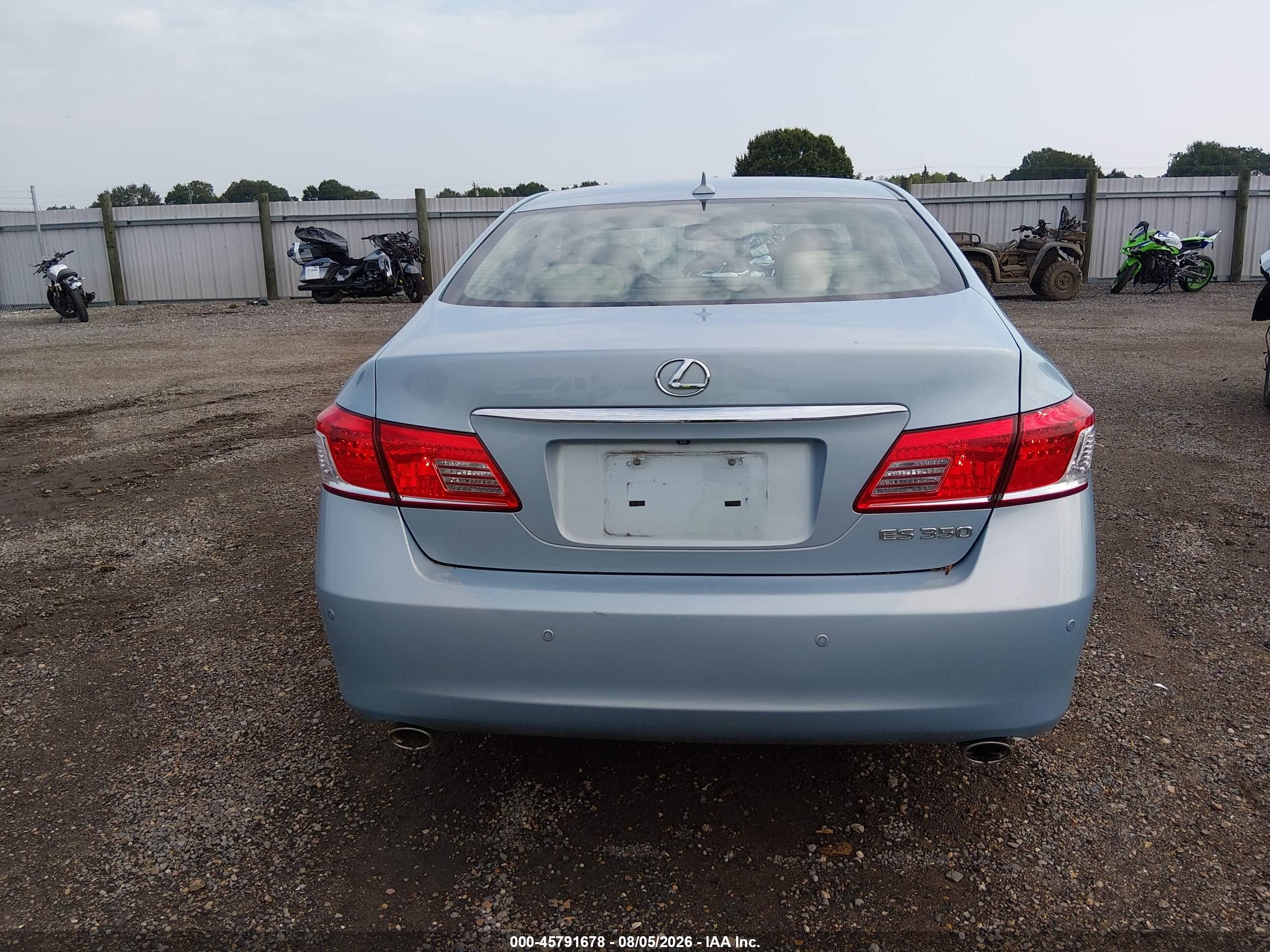 2011 Lexus Es 350   Blue vin: JTHBK1EG5B2426321
