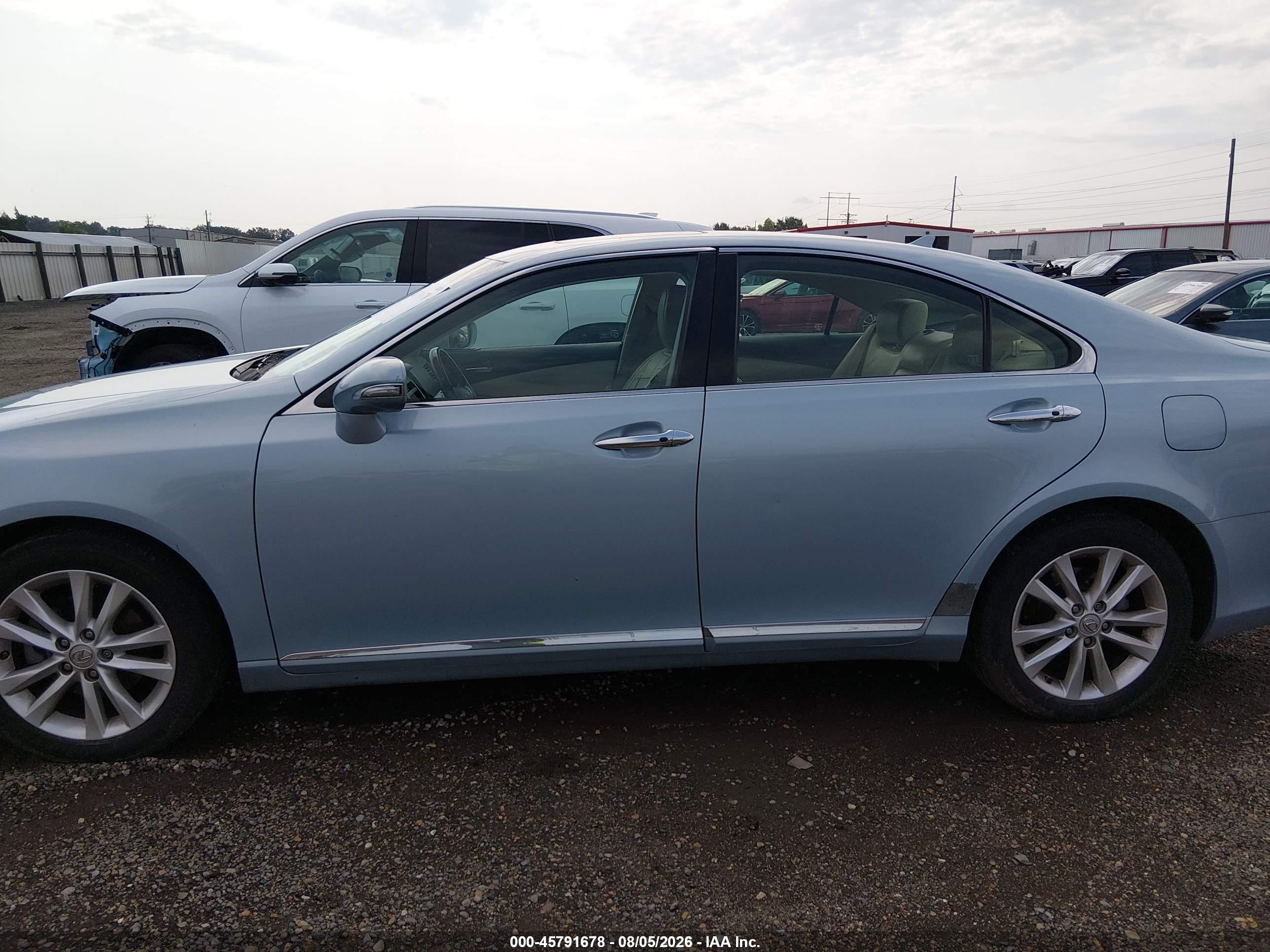 2011 Lexus Es 350   Blue vin: JTHBK1EG5B2426321