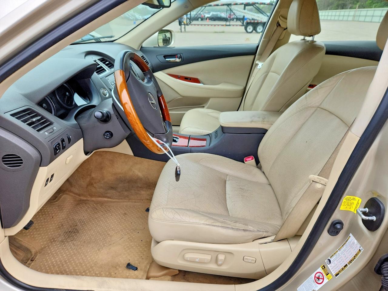 2011 Lexus Es 350 Tan vin: JTHBK1EG5B2444088