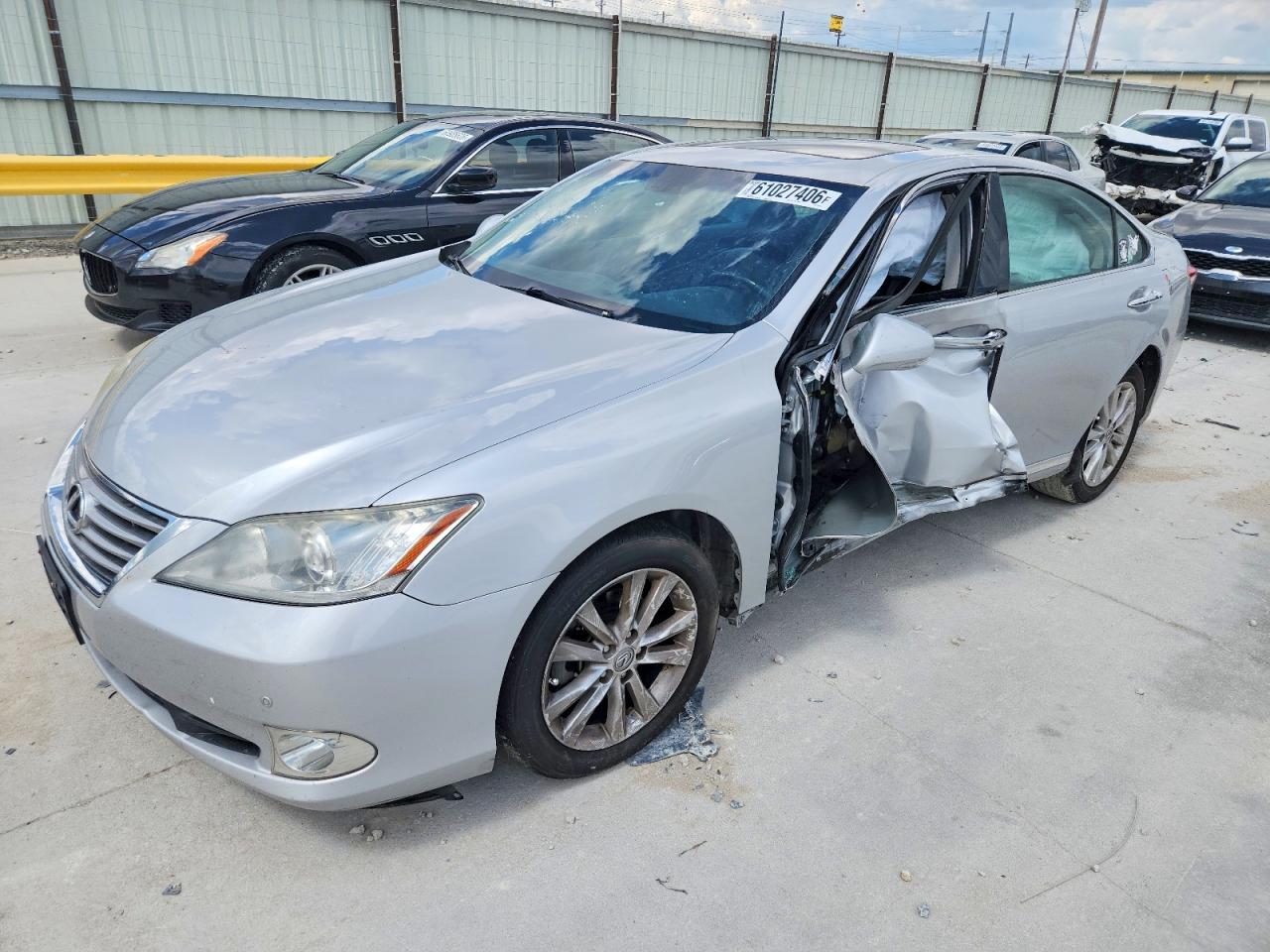 2011 Lexus Es 350 Серебряный vin: JTHBK1EG5B2446407