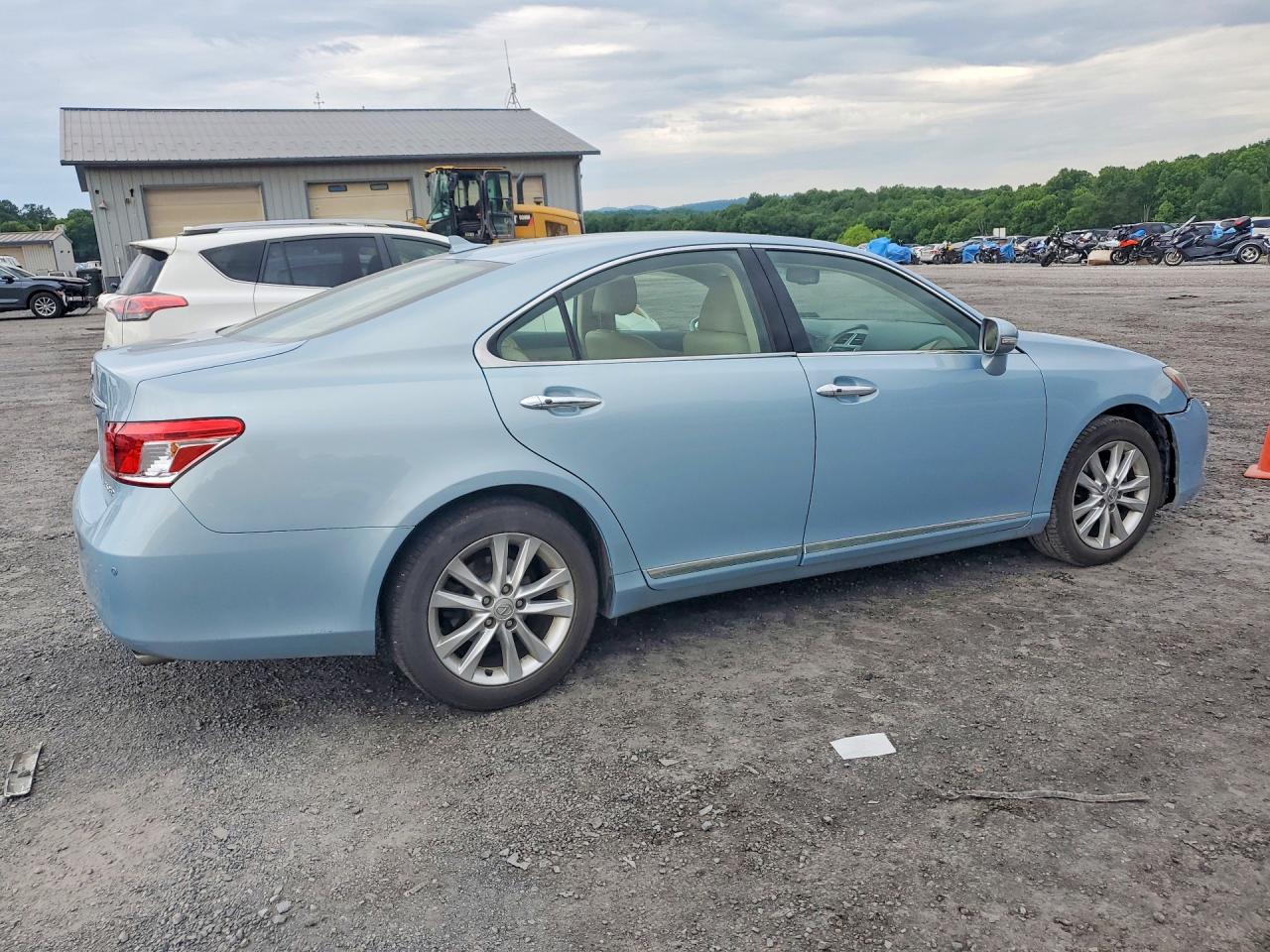 2011 Lexus Es 350 Blue vin: JTHBK1EG5B2452210