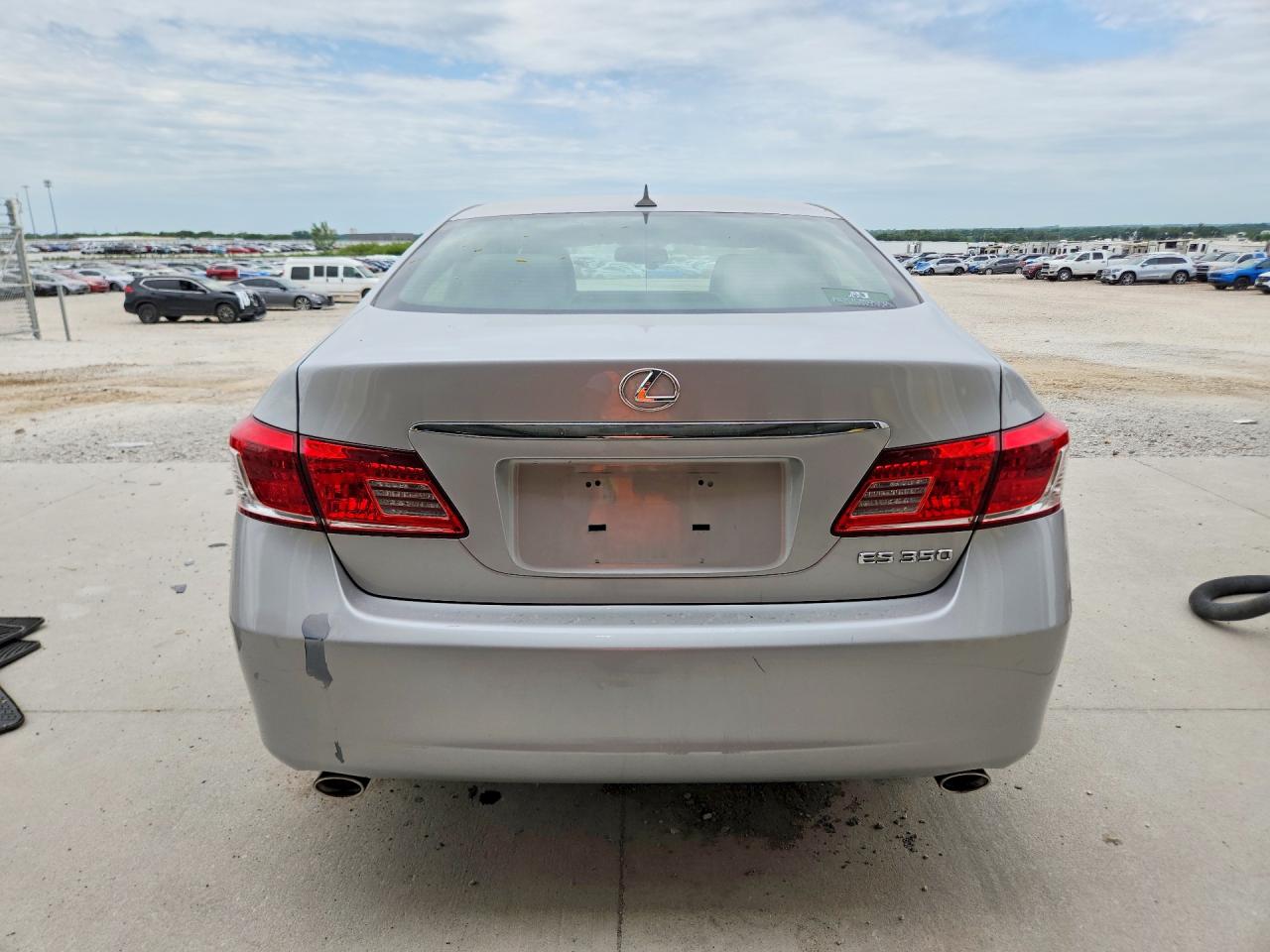 2011 Lexus Es 350 Silver vin: JTHBK1EG5B2452532
