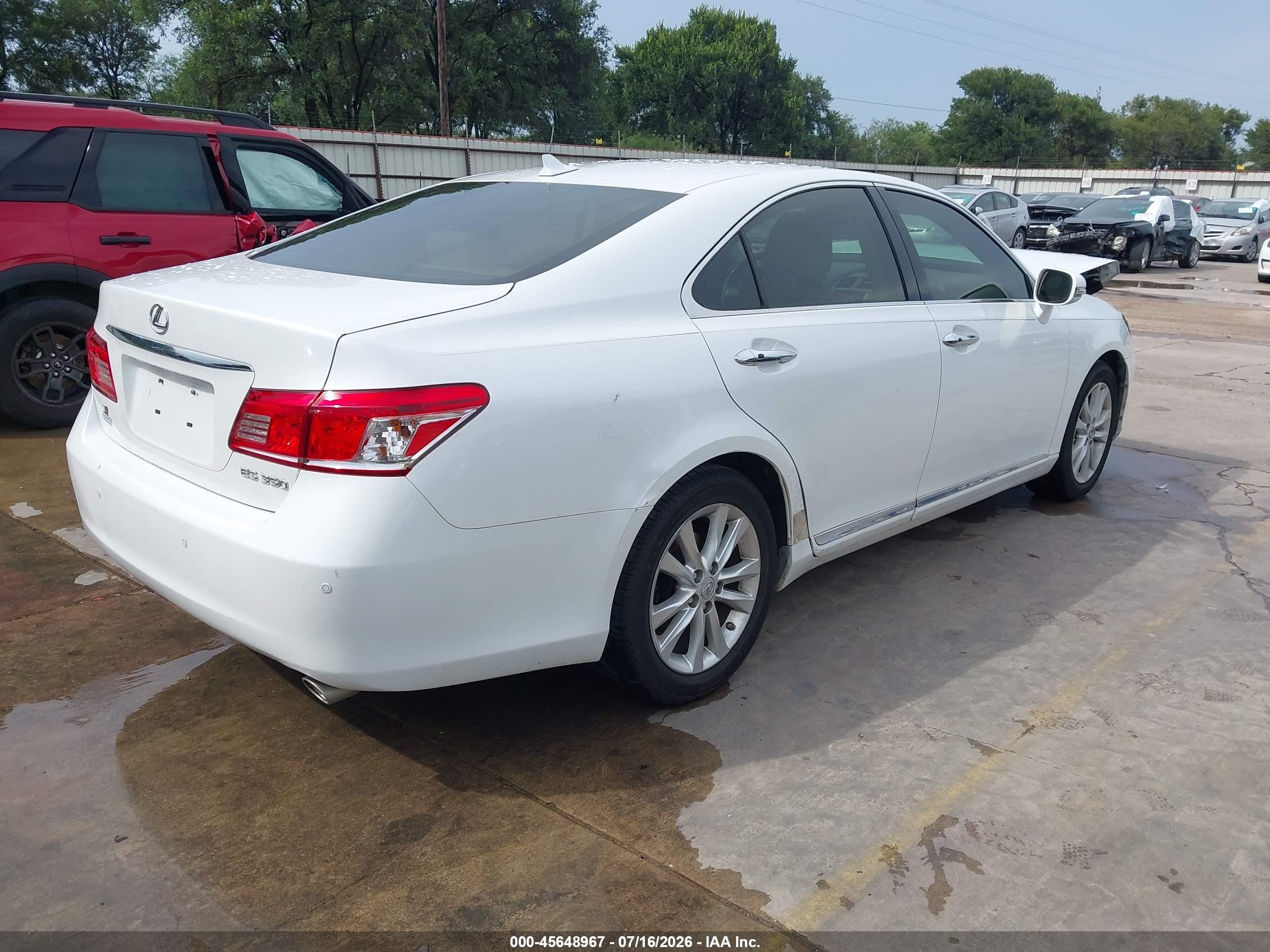 2011 Lexus Es 350   White vin: JTHBK1EG5B2454524