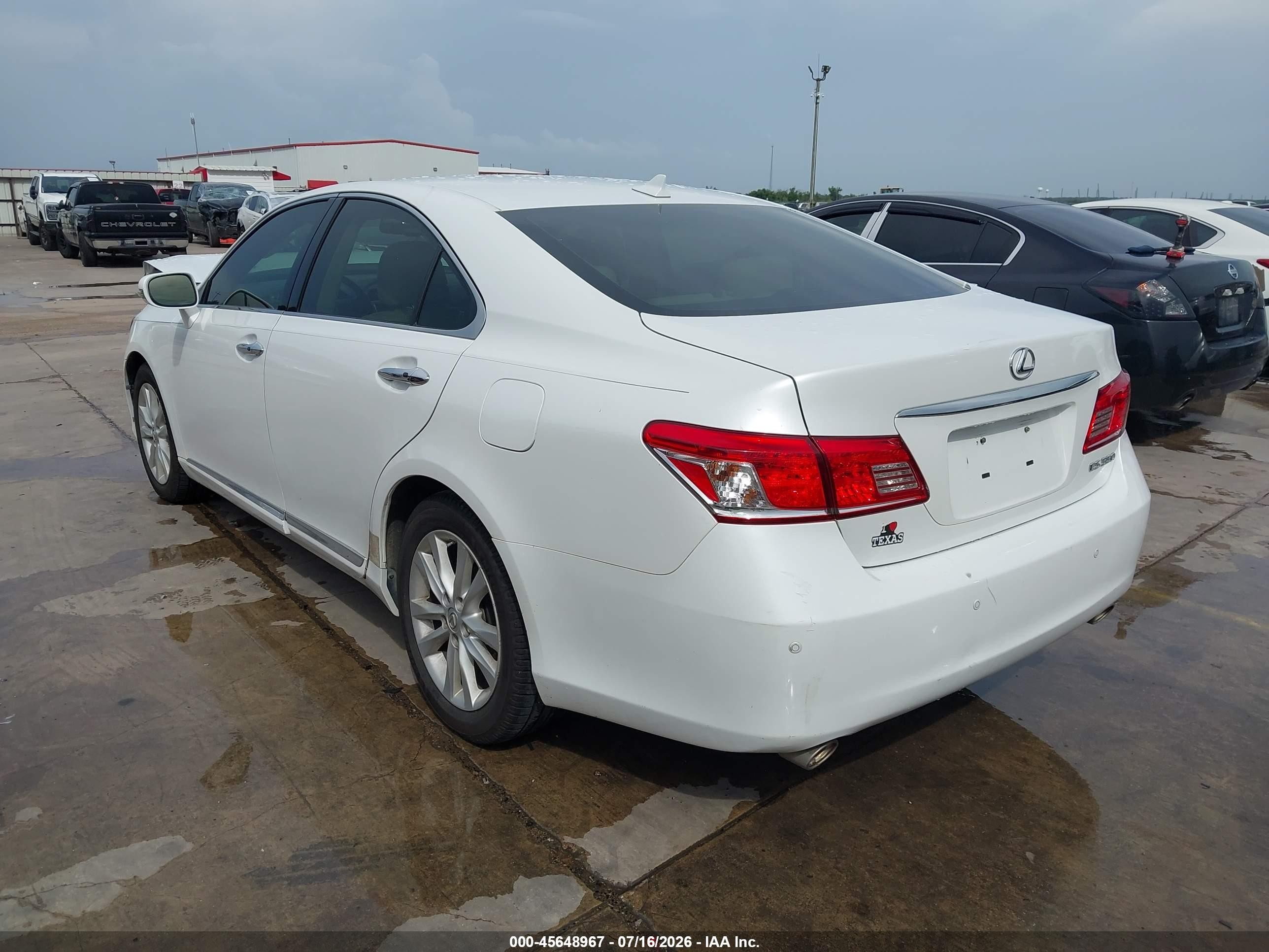 2011 Lexus Es 350   White vin: JTHBK1EG5B2454524
