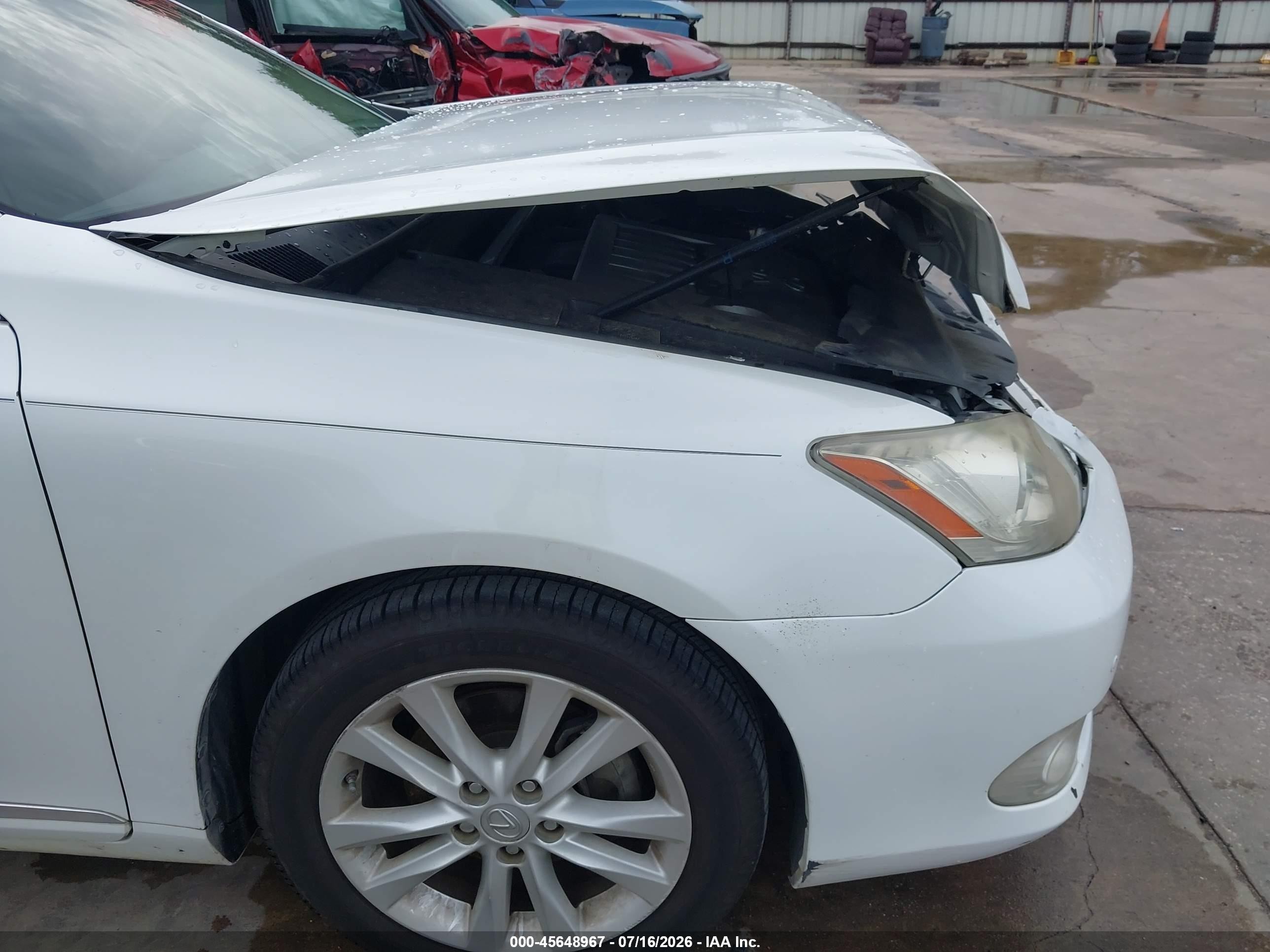2011 Lexus Es 350   White vin: JTHBK1EG5B2454524