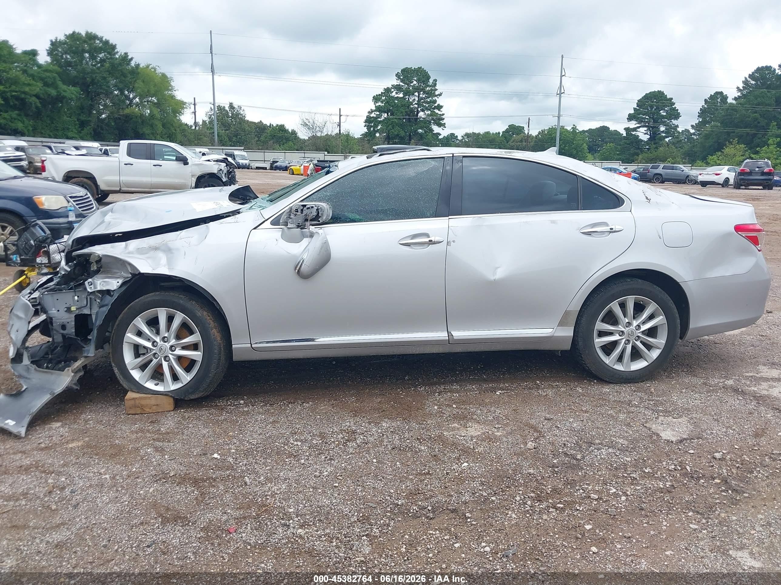 2011 Lexus Es 350   Silver vin: JTHBK1EG5B2458296