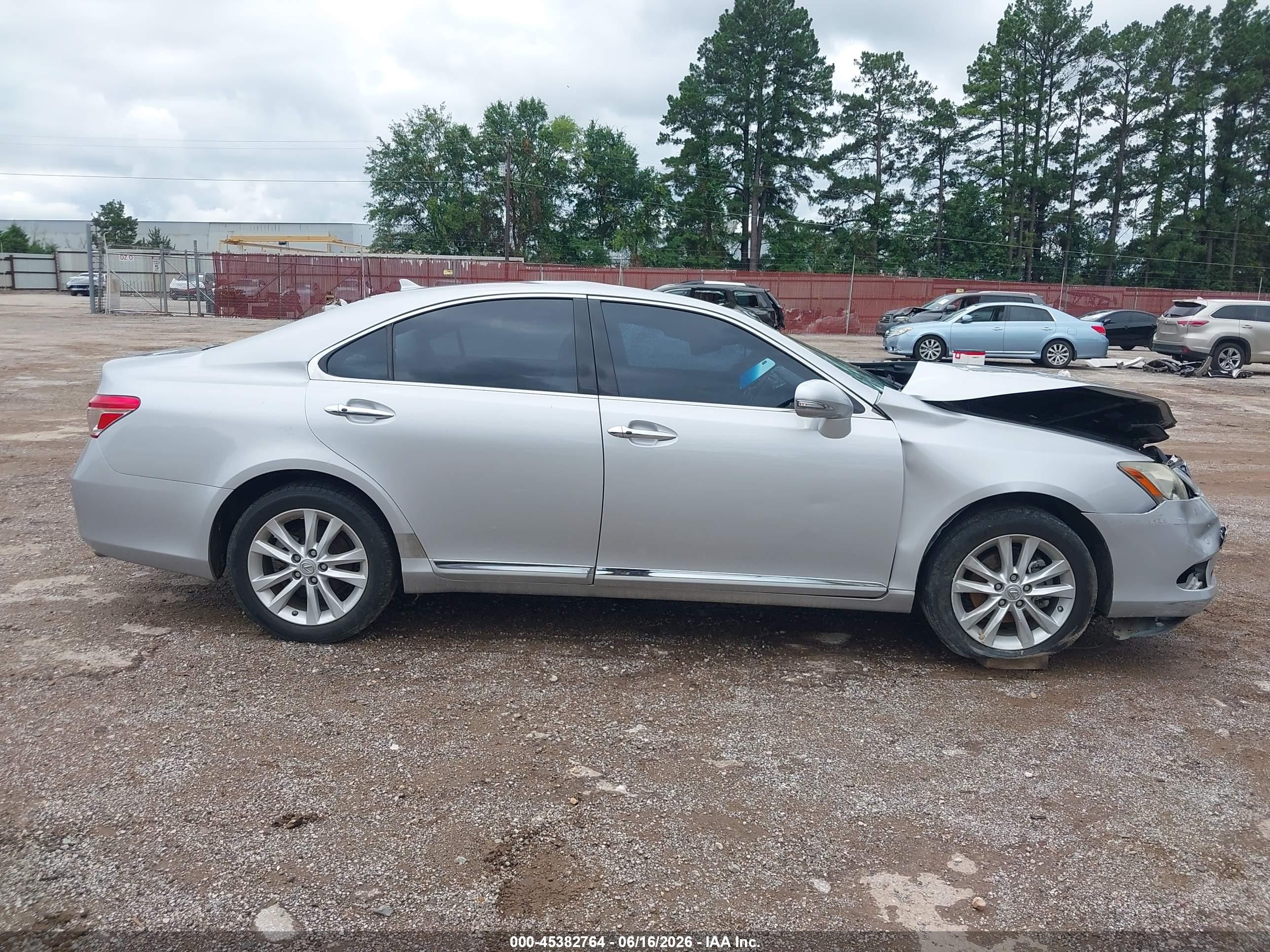 2011 Lexus Es 350   Silver vin: JTHBK1EG5B2458296