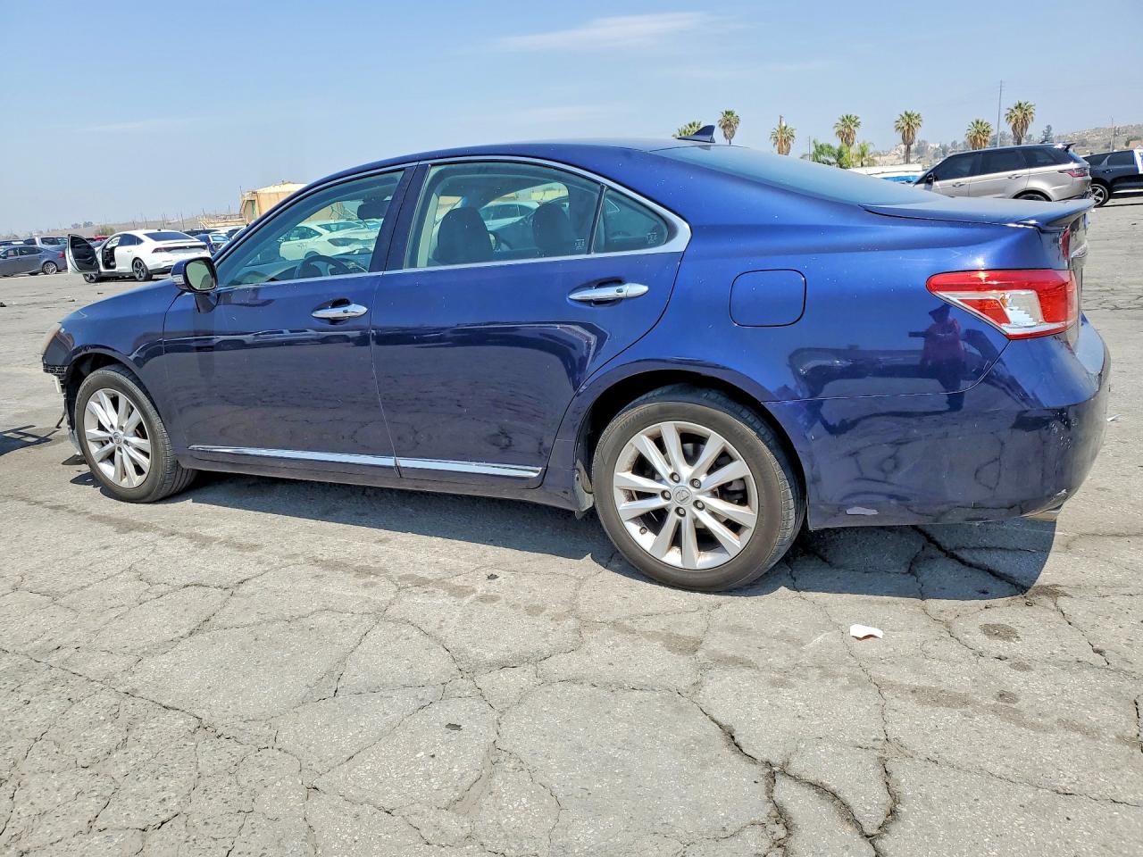 2011 Lexus Es 350 Blue vin: JTHBK1EG5B2464874