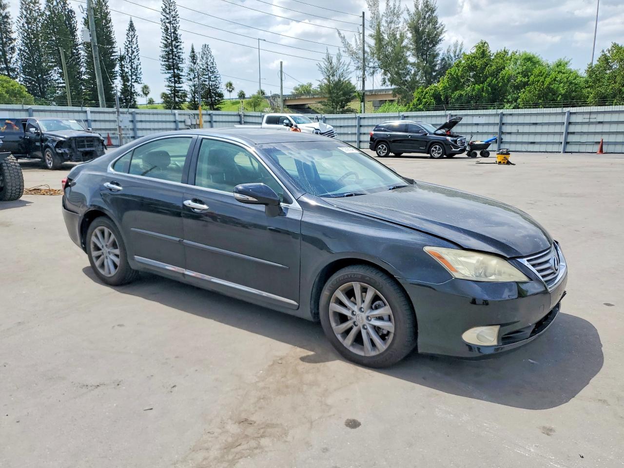 2011 Lexus Es 350 Black vin: JTHBK1EG5B2465295