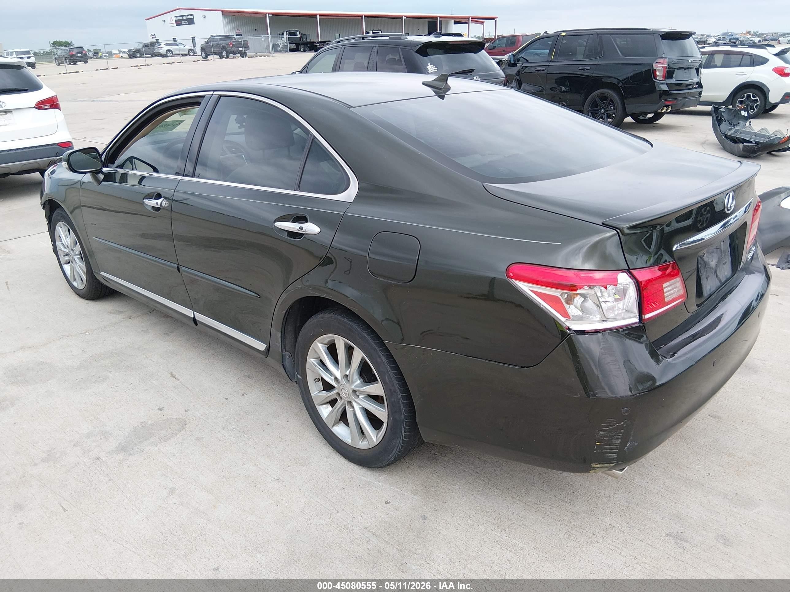 2011 Lexus Es 350   Зеленый vin: JTHBK1EG5B2469797