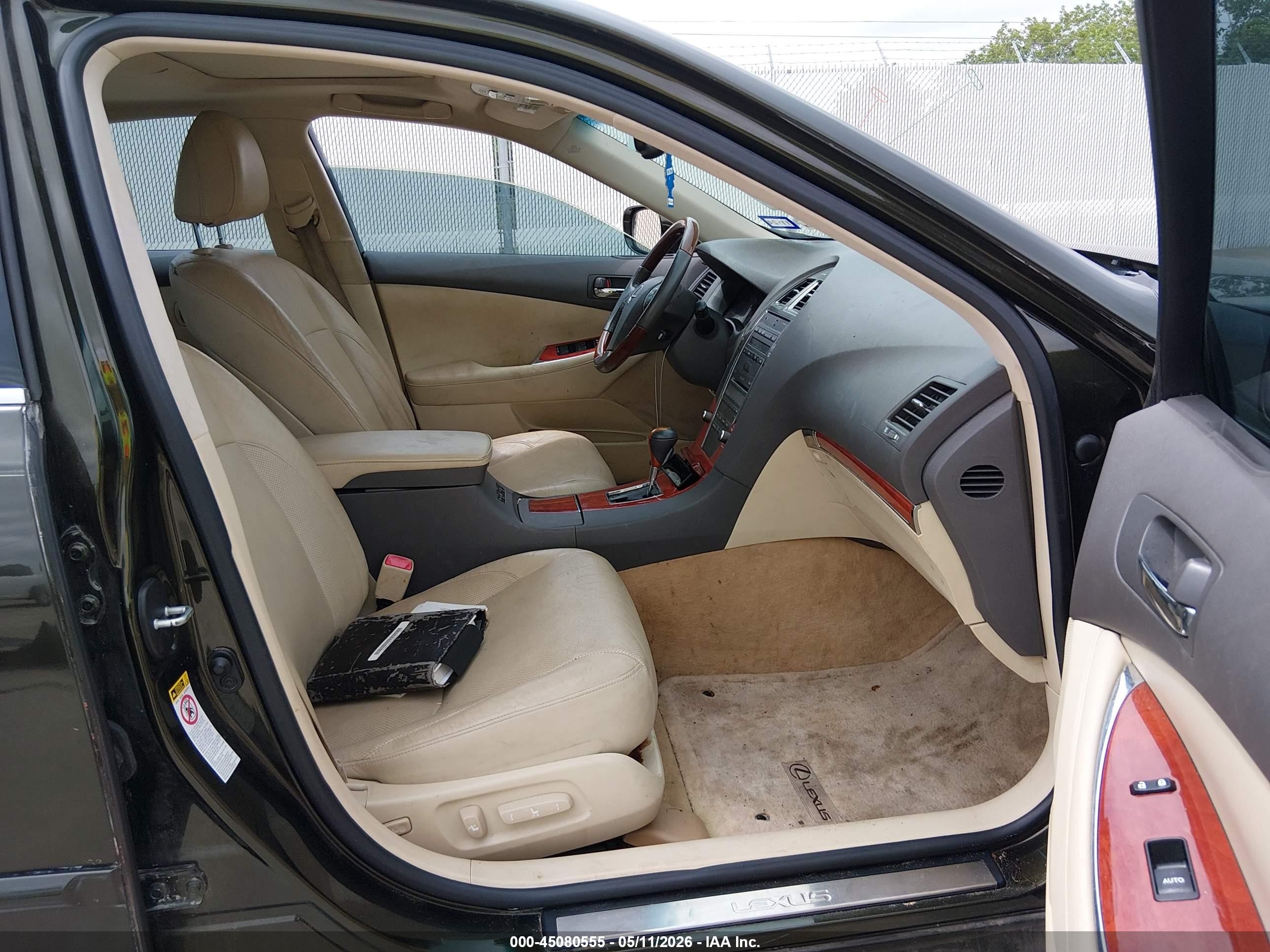 2011 Lexus Es 350   Зеленый vin: JTHBK1EG5B2469797