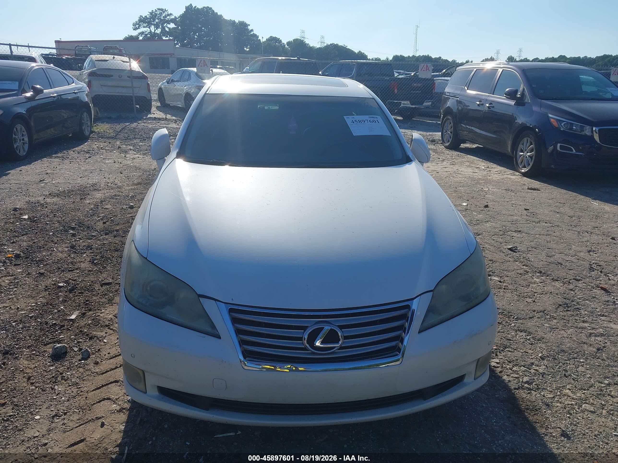 2011 Lexus Es 350 Белый vin: JTHBK1EG5B2469878