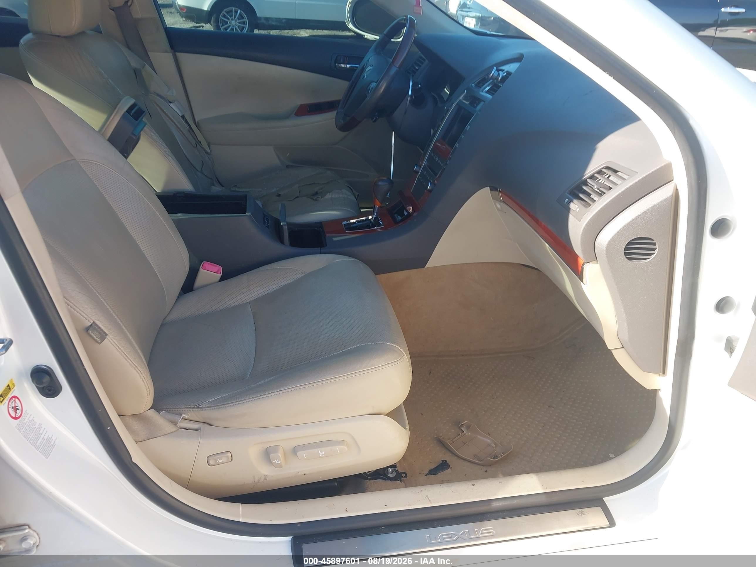 2011 Lexus Es 350 Белый vin: JTHBK1EG5B2469878