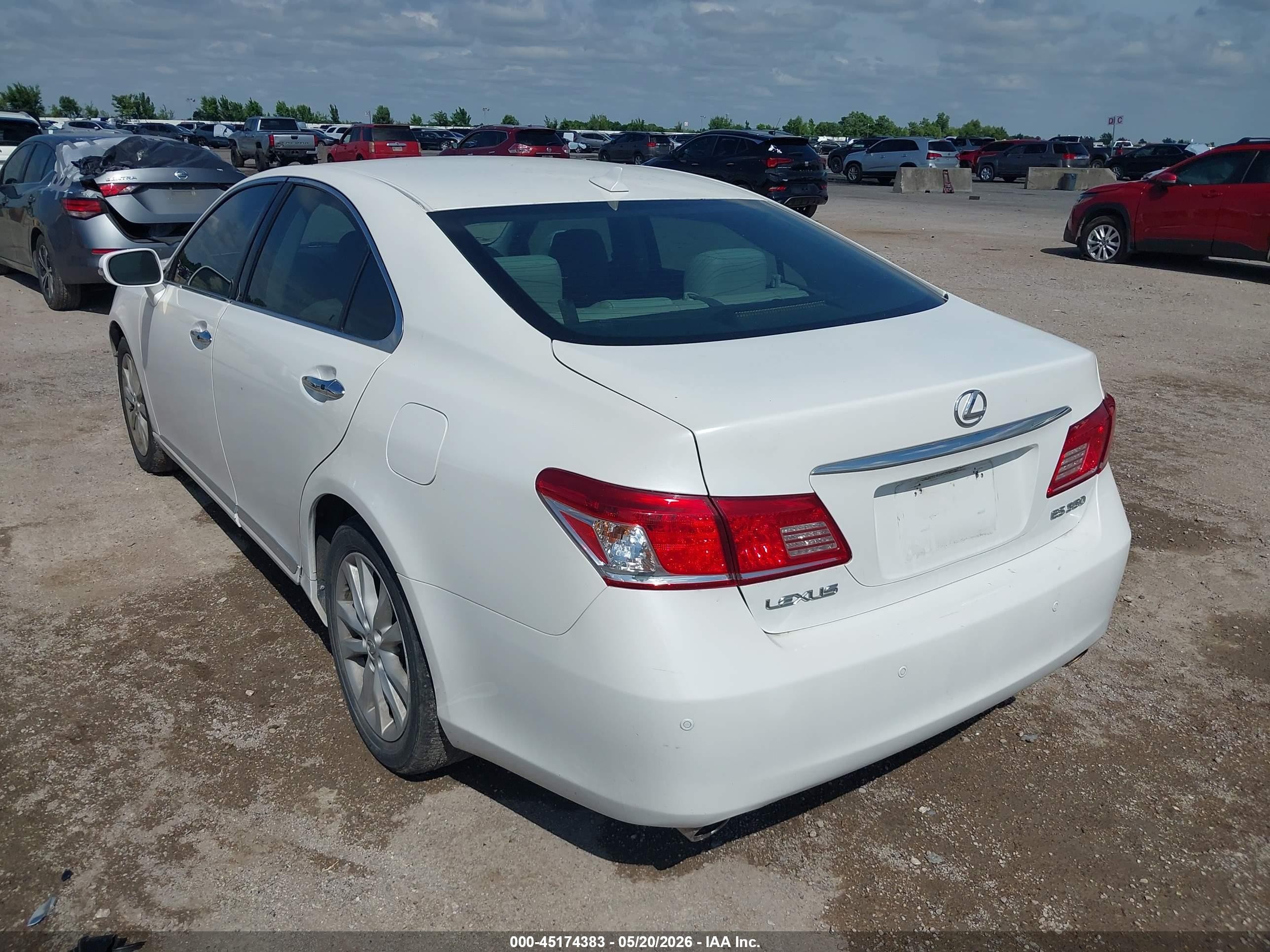 2012 Lexus Es 350   White vin: JTHBK1EG5C2475990