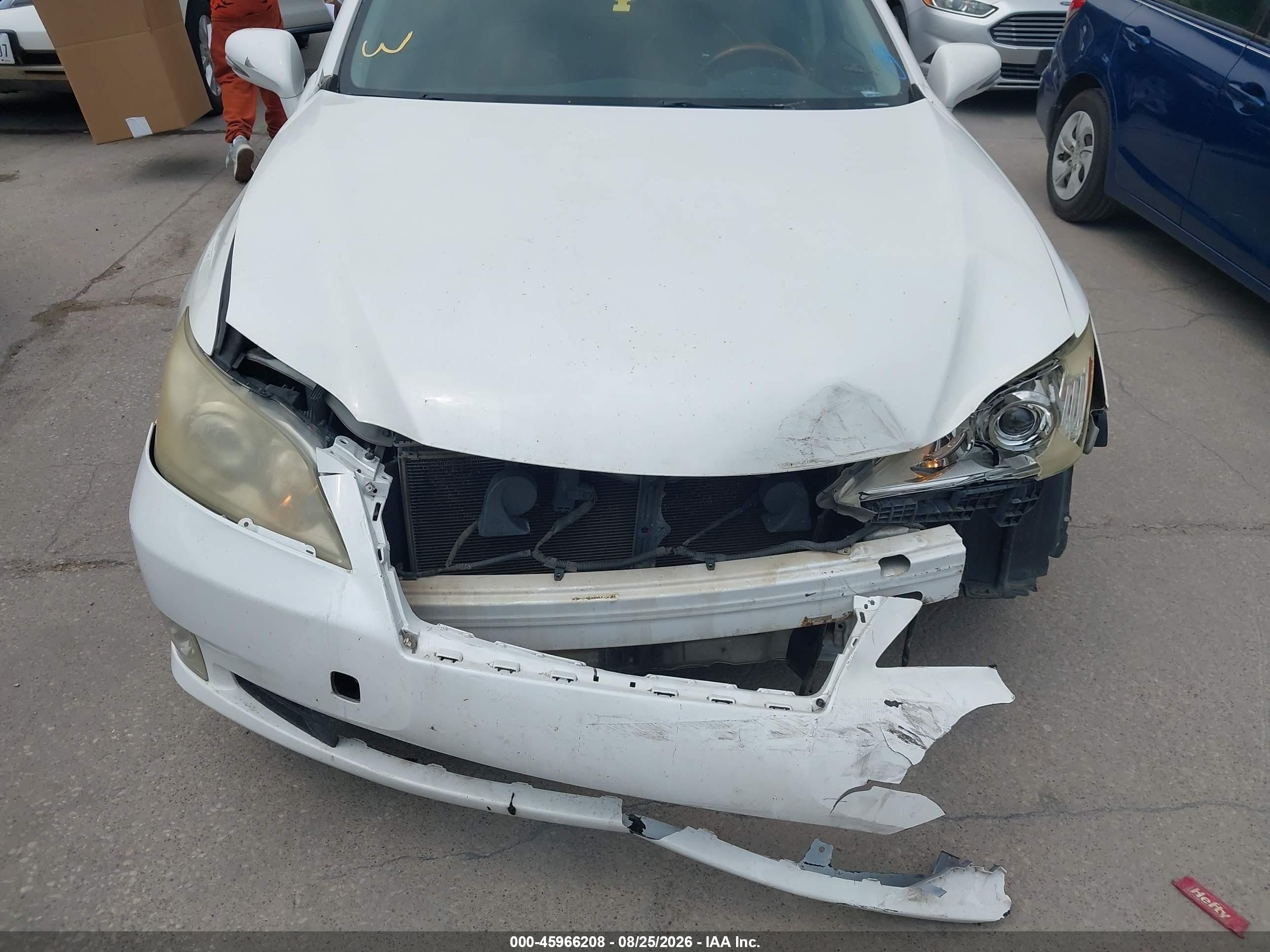 2012 Lexus Es 350   White vin: JTHBK1EG5C2476119