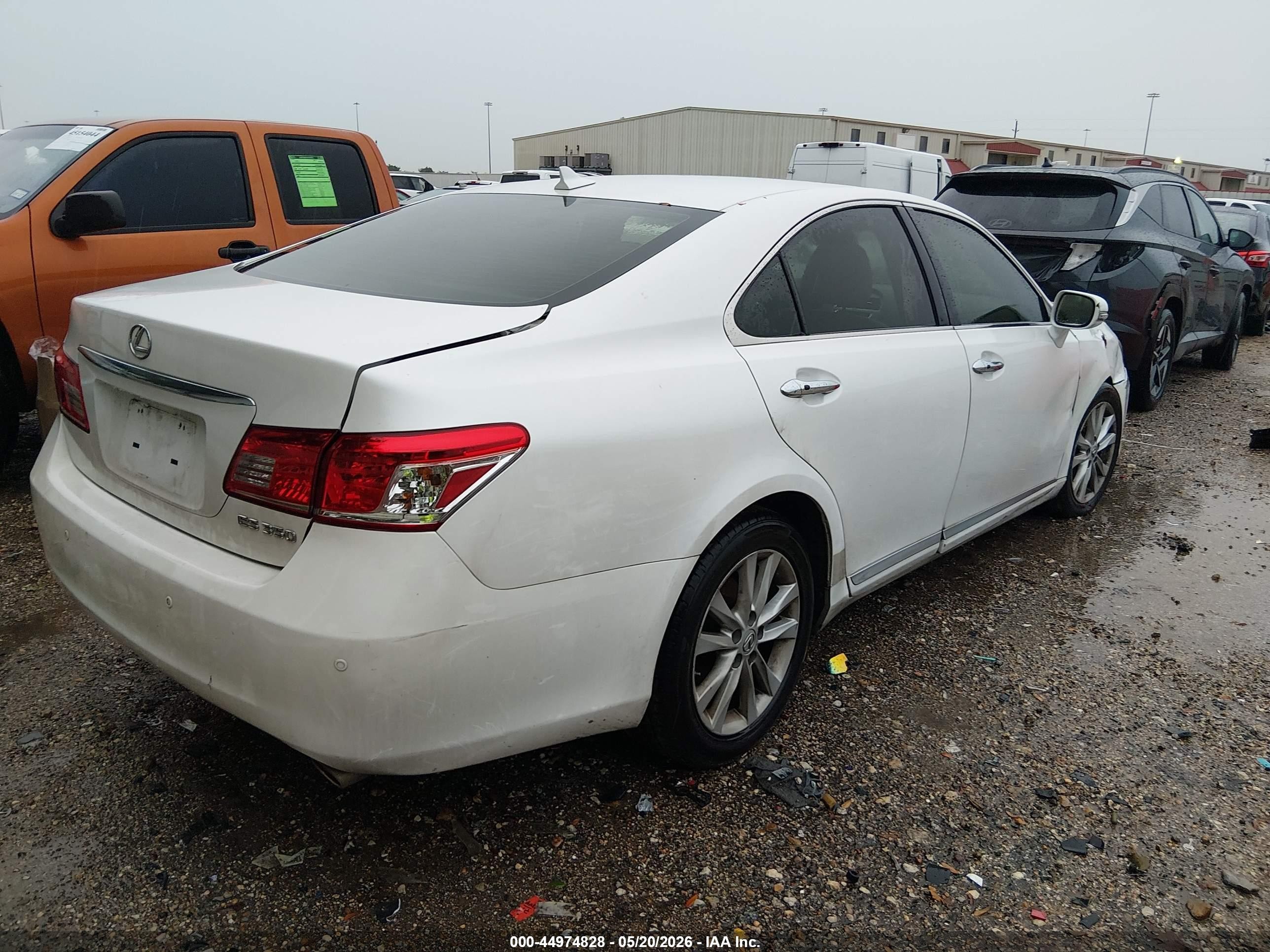 2012 Lexus Es 350   White vin: JTHBK1EG5C2502458