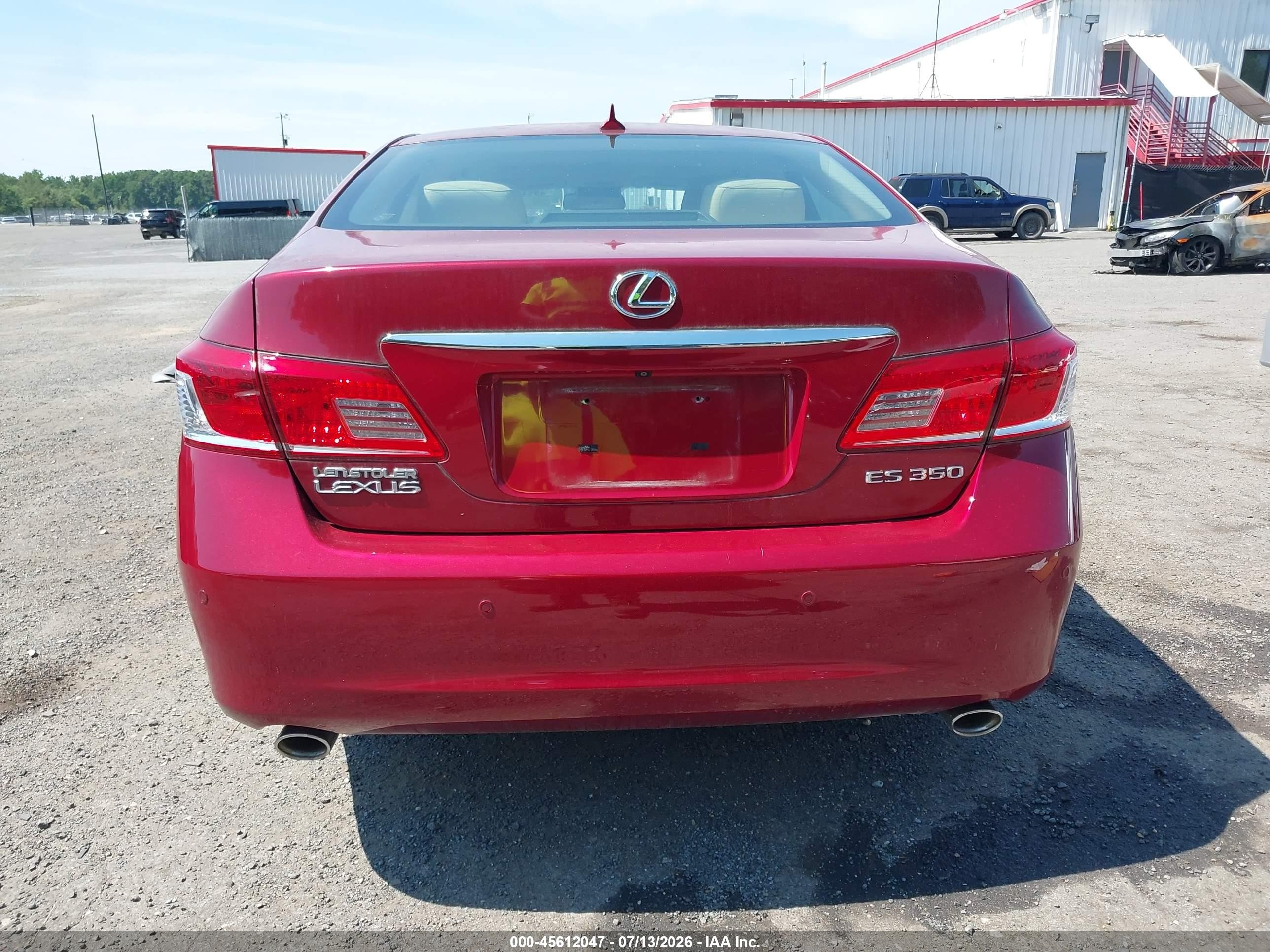 2010 Lexus Es 350   Red vin: JTHBK1EG6A2350199