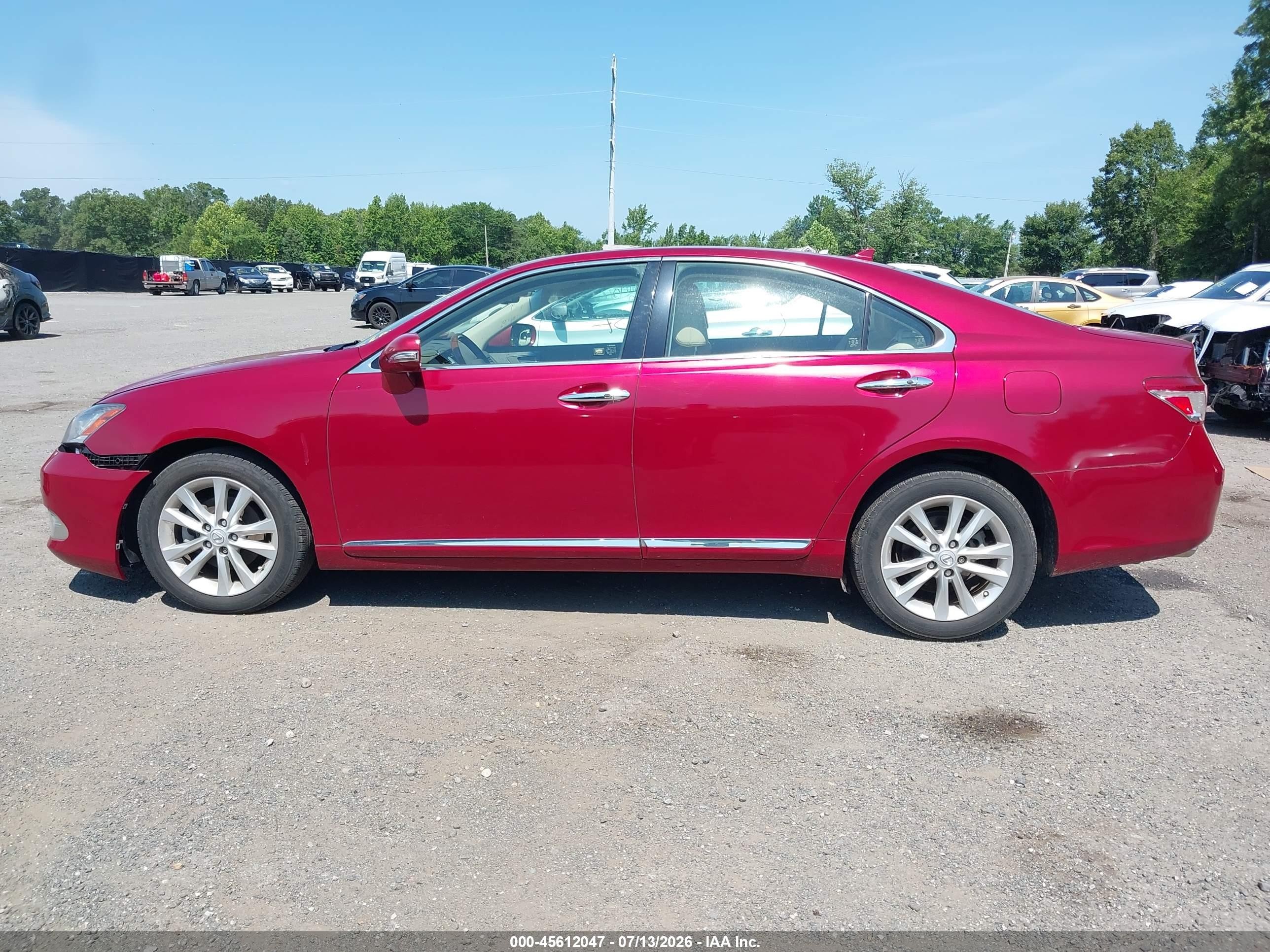 2010 Lexus Es 350   Red vin: JTHBK1EG6A2350199