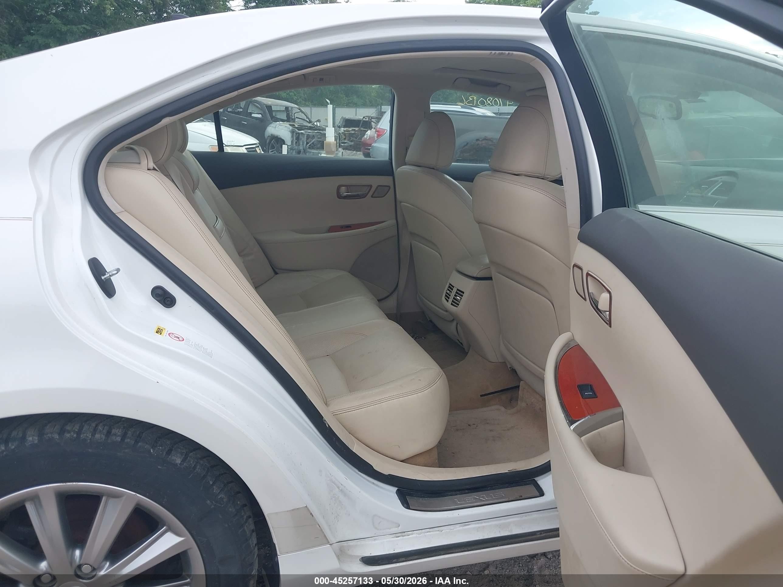 2010 Lexus Es 350 White vin: JTHBK1EG6A2372817