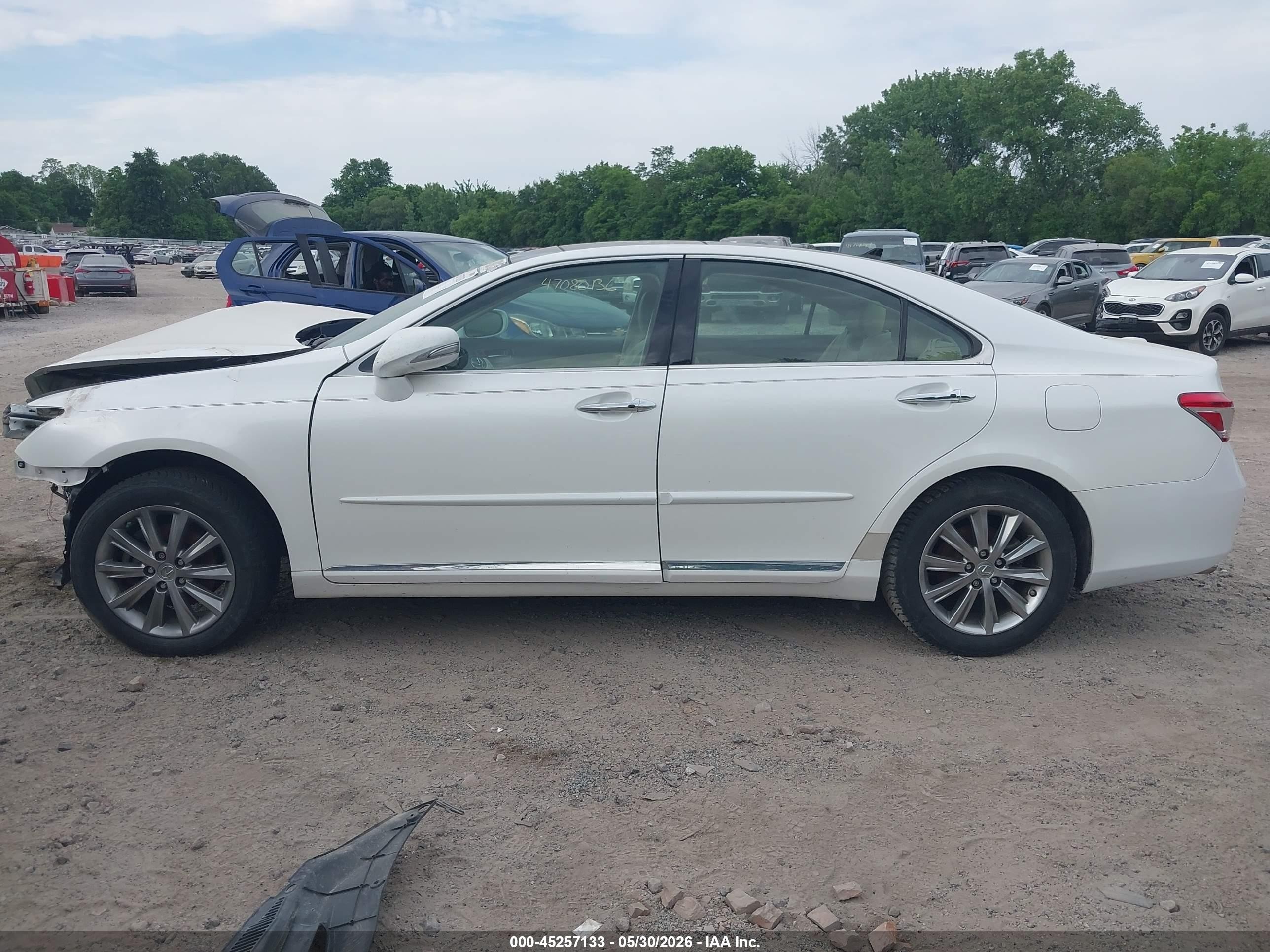 2010 Lexus Es 350 White vin: JTHBK1EG6A2372817