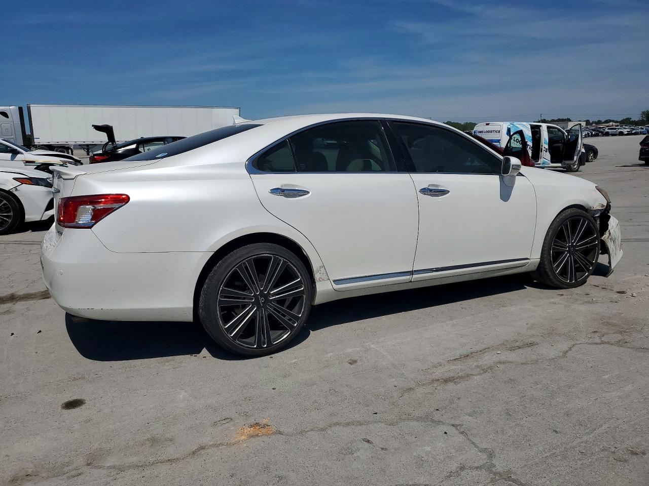 2010 Lexus Es 350 White vin: JTHBK1EG6A2400728
