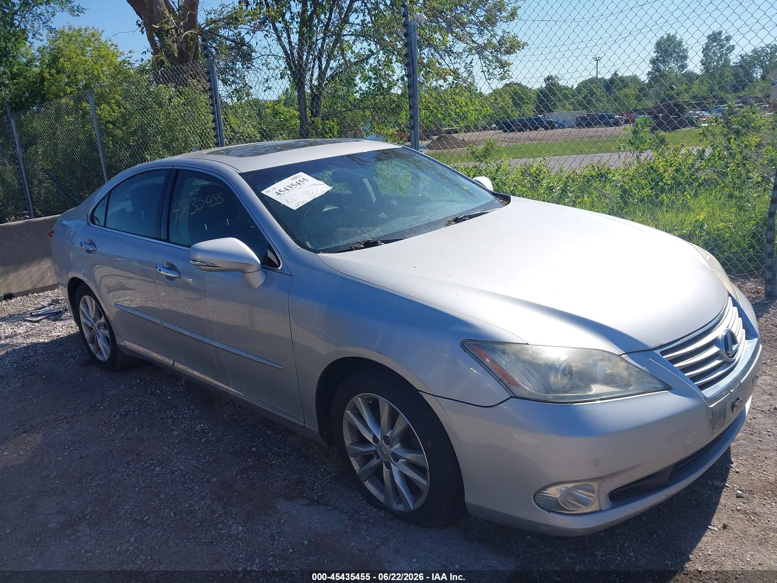 2010 Lexus Es 350   Silver vin: JTHBK1EG6A2413754
