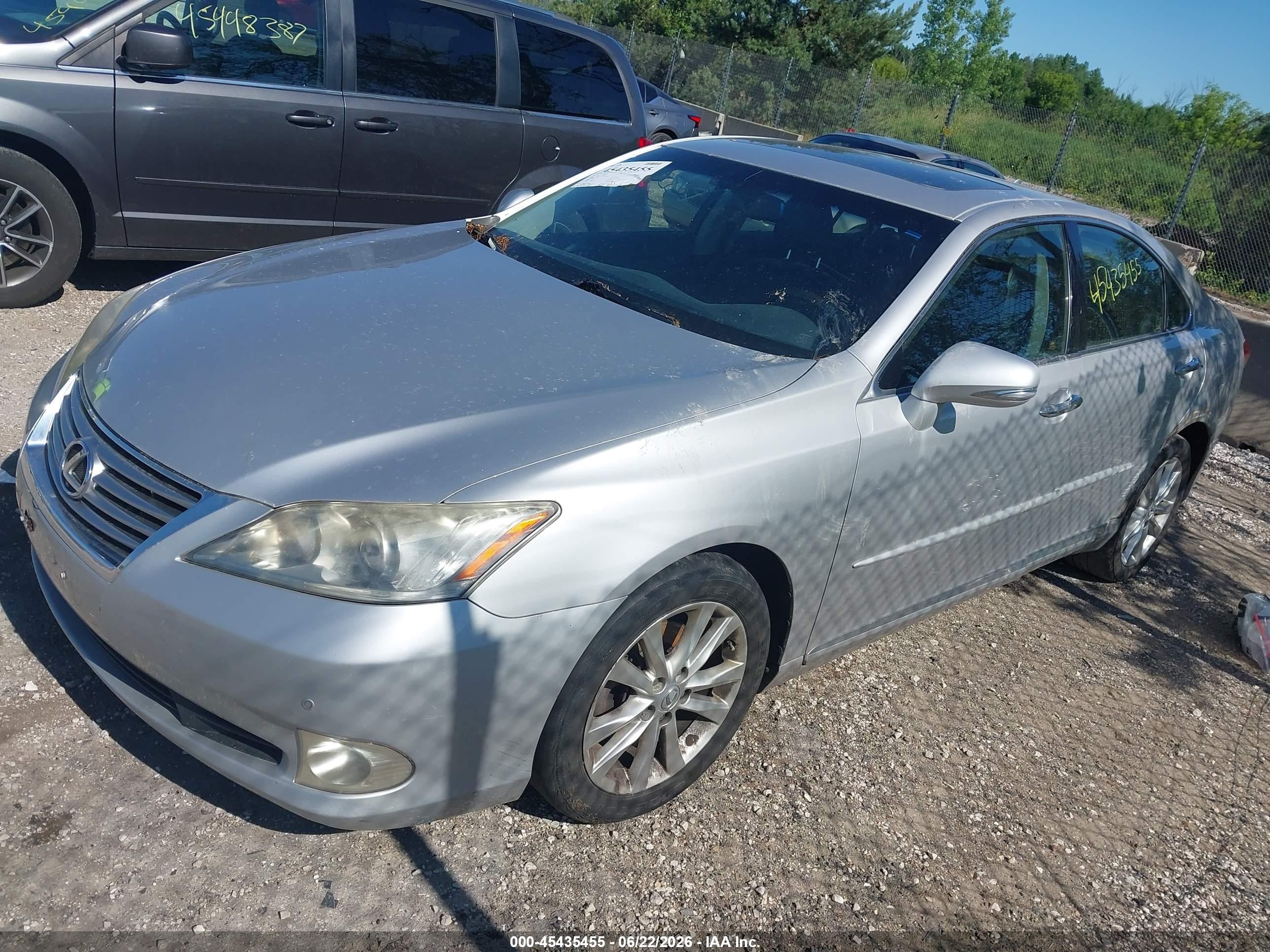 2010 Lexus Es 350   Silver vin: JTHBK1EG6A2413754