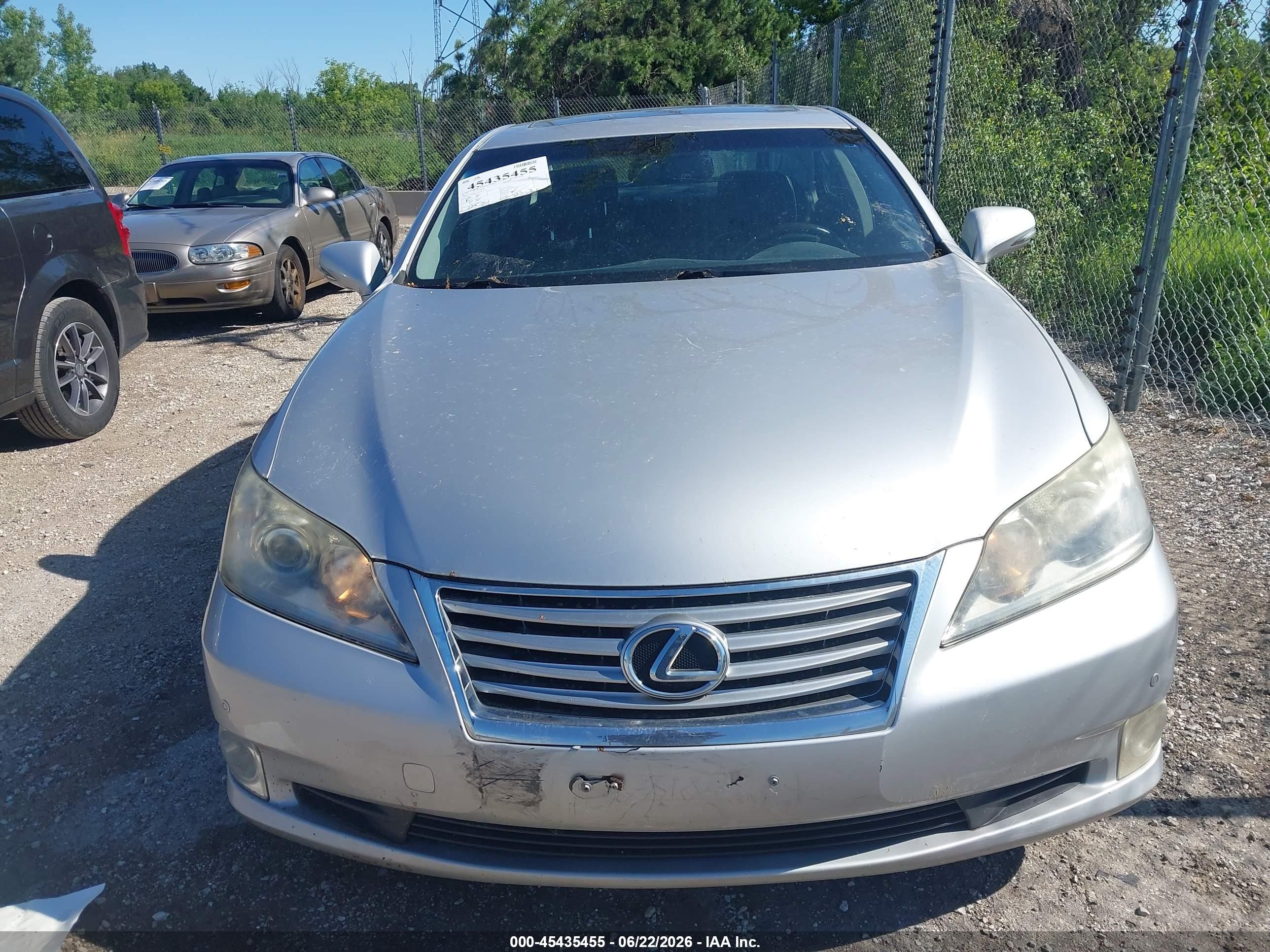 2010 Lexus Es 350   Silver vin: JTHBK1EG6A2413754