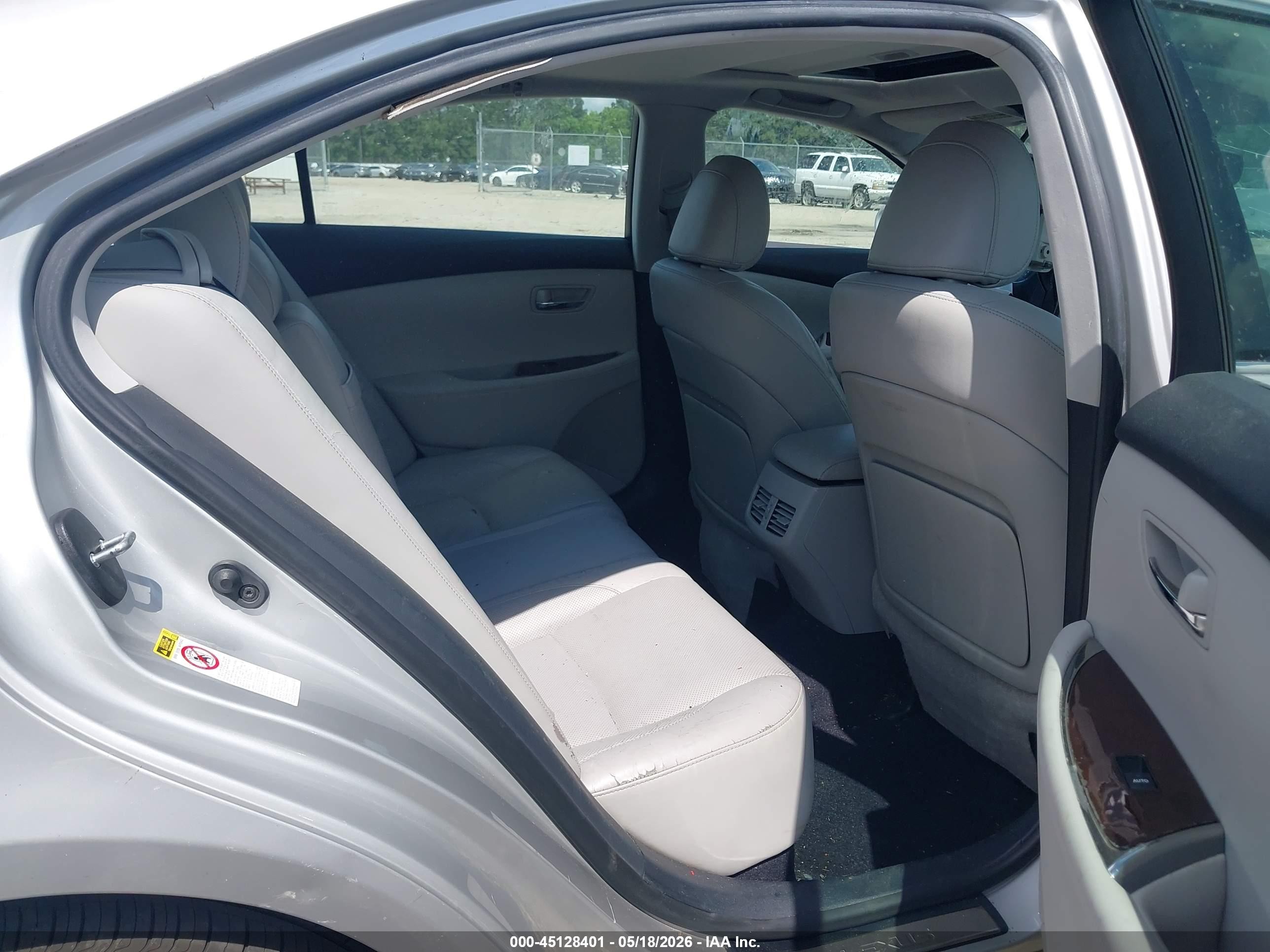 2011 Lexus Es 350   Серебряный vin: JTHBK1EG6B2420656