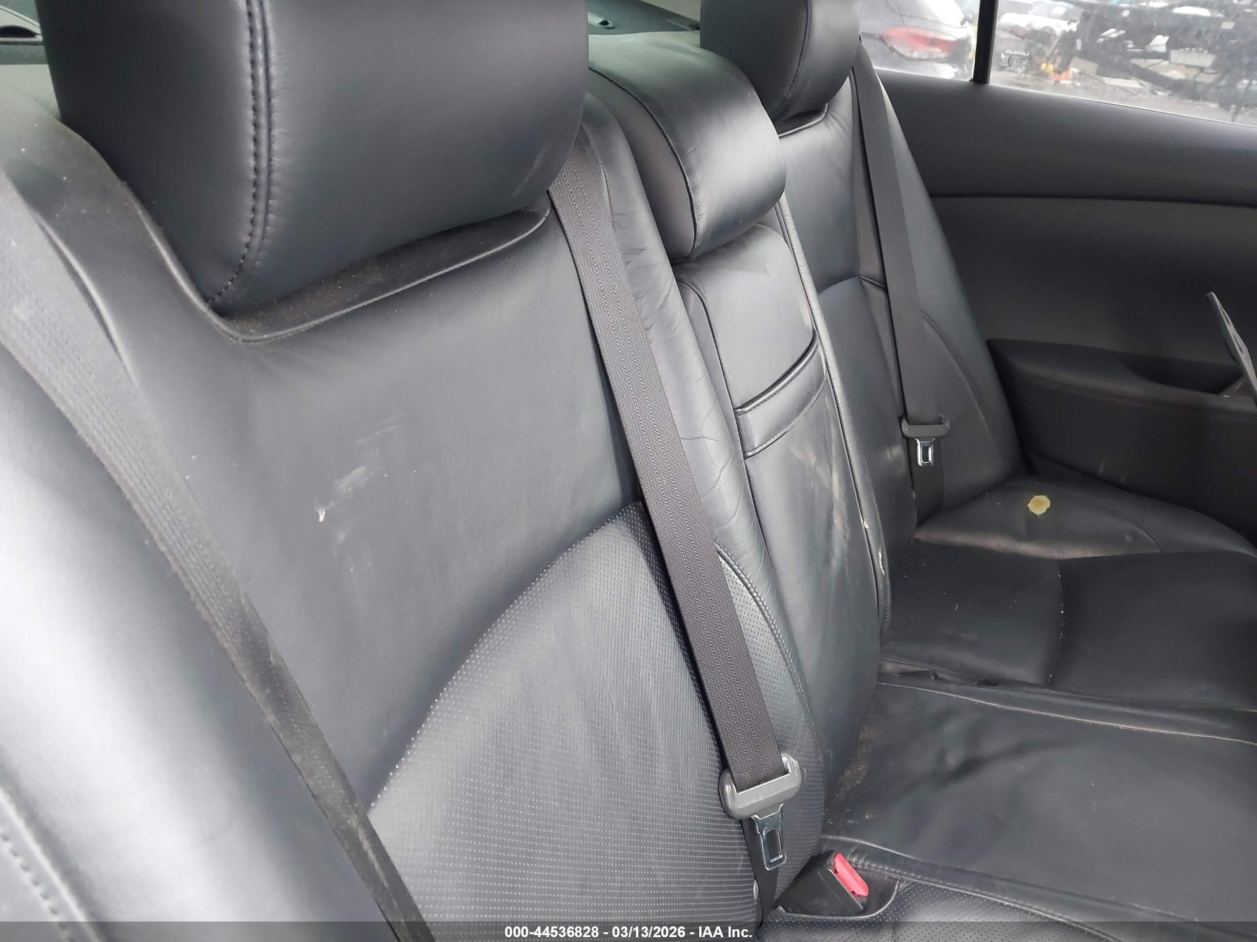 2011 Lexus Es 350   Black vin: JTHBK1EG6B2421547