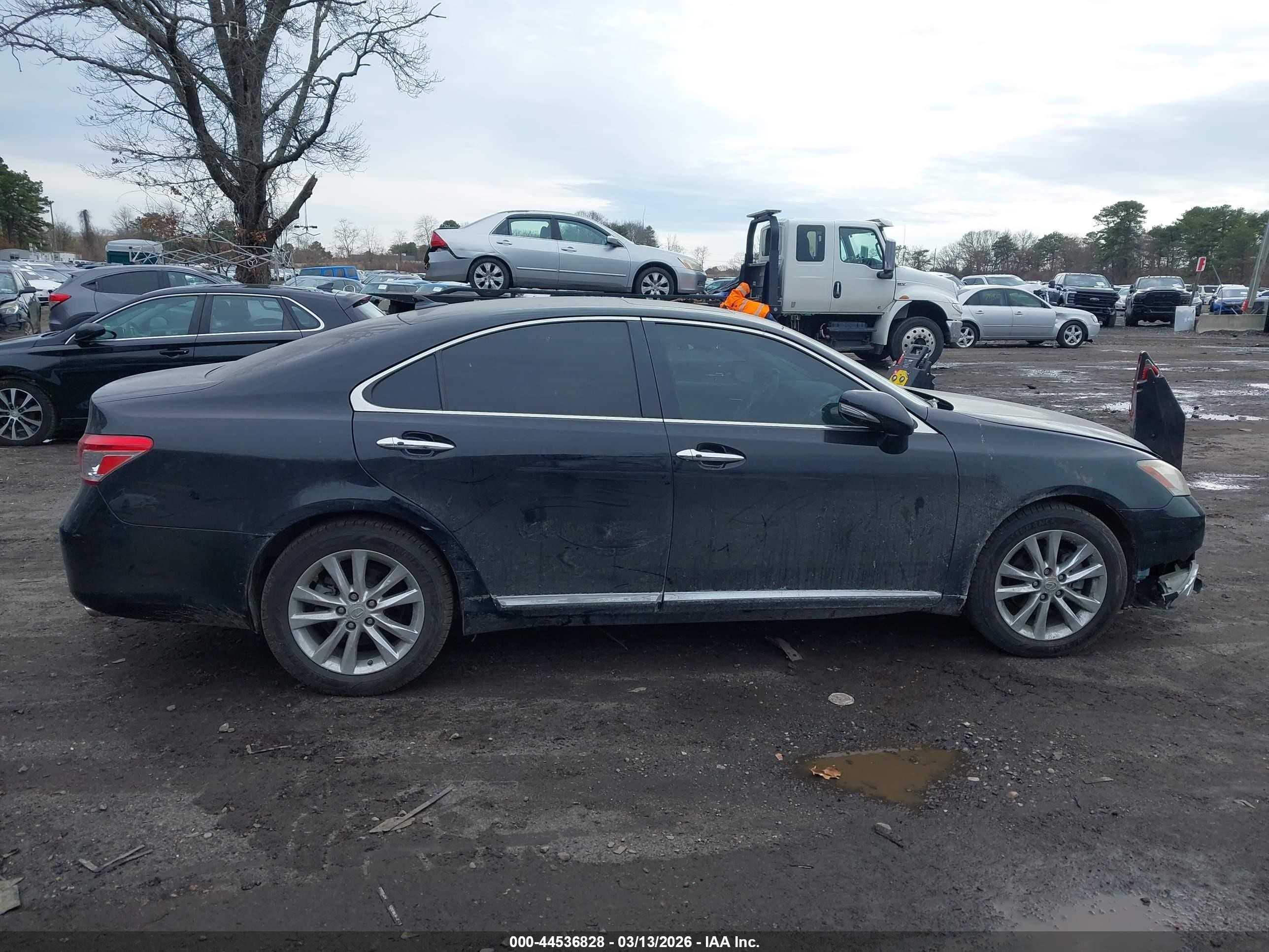 2011 Lexus Es 350   Black vin: JTHBK1EG6B2421547