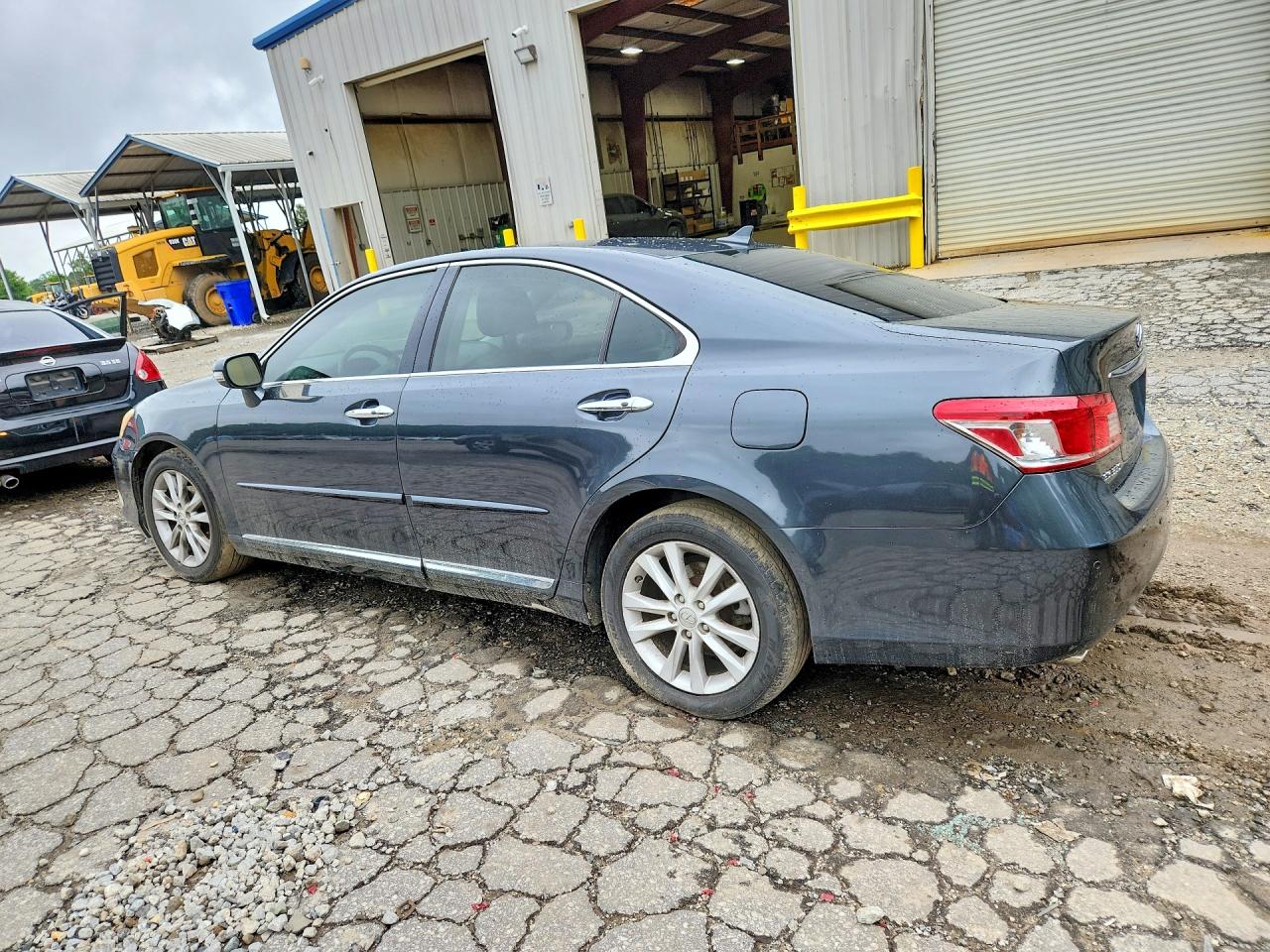 2011 Lexus Es 350 Charcoal vin: JTHBK1EG6B2426215