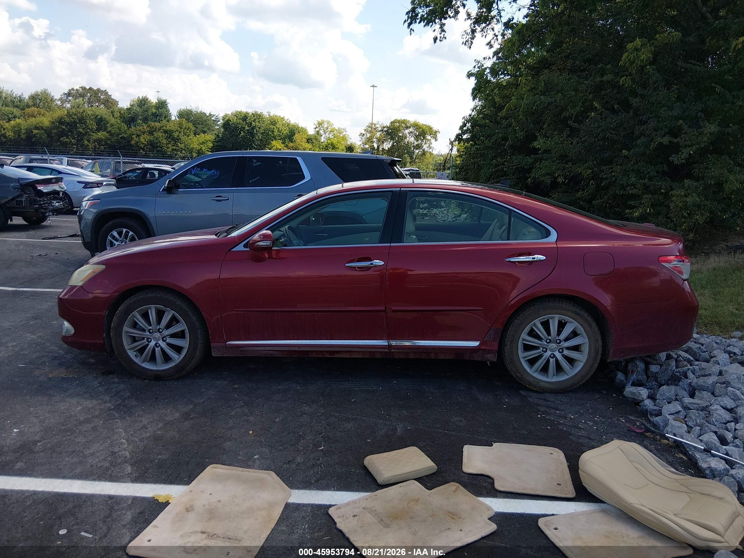 2011 Lexus Es 350   Burgundy vin: JTHBK1EG6B2433696