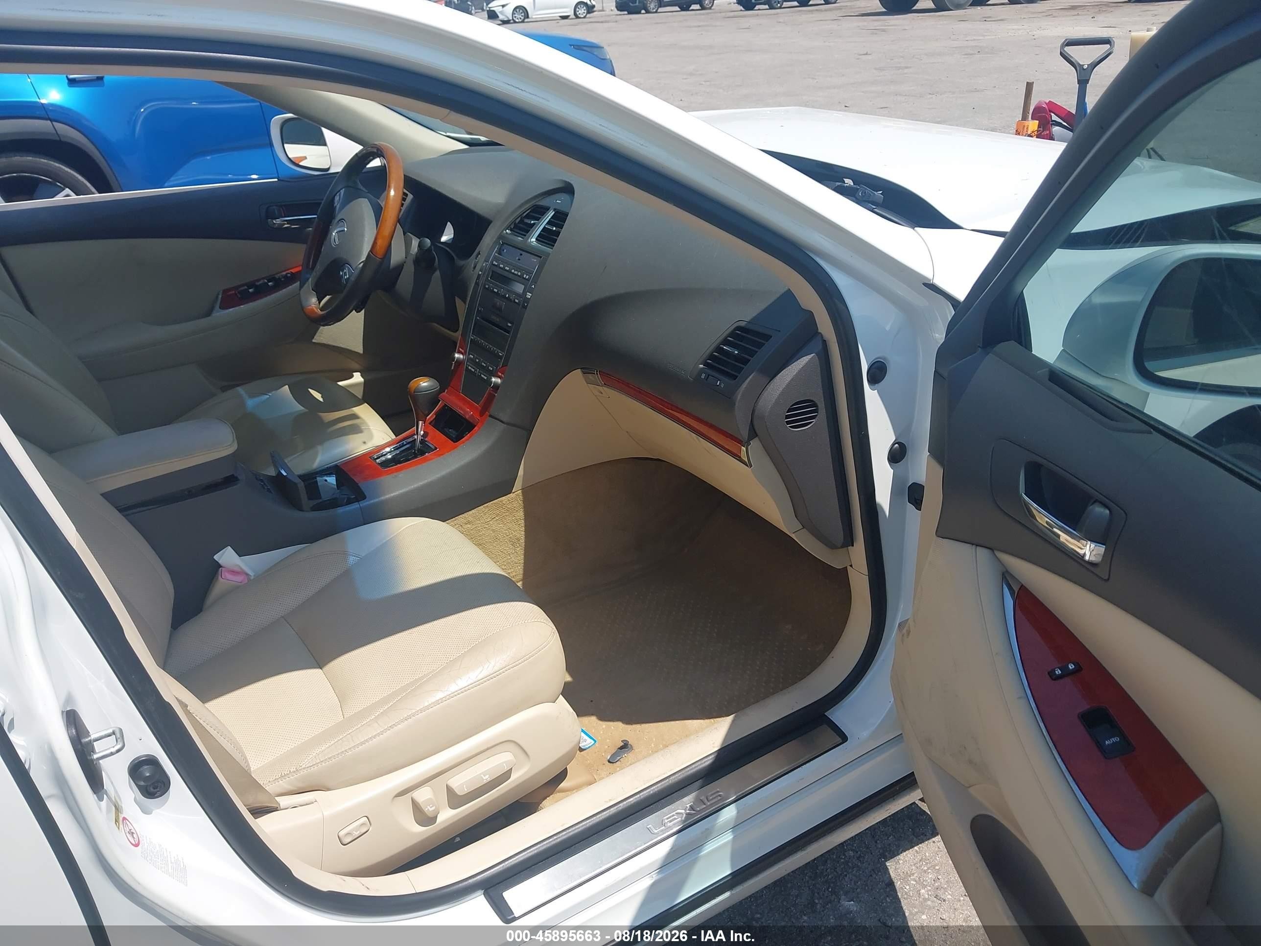 2011 Lexus Es 350   Белый vin: JTHBK1EG6B2440339